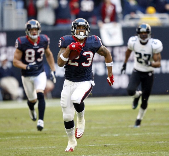 HOUSTON - JANUARY 02:  Running back Arian Foster #23 of the Houston Texans rushes for major yards against the Jacksonville Jaguars at Reliant Stadium on January 2, 2011 in Houston, Texas.  (Photo by Bob Levey/Getty Images)