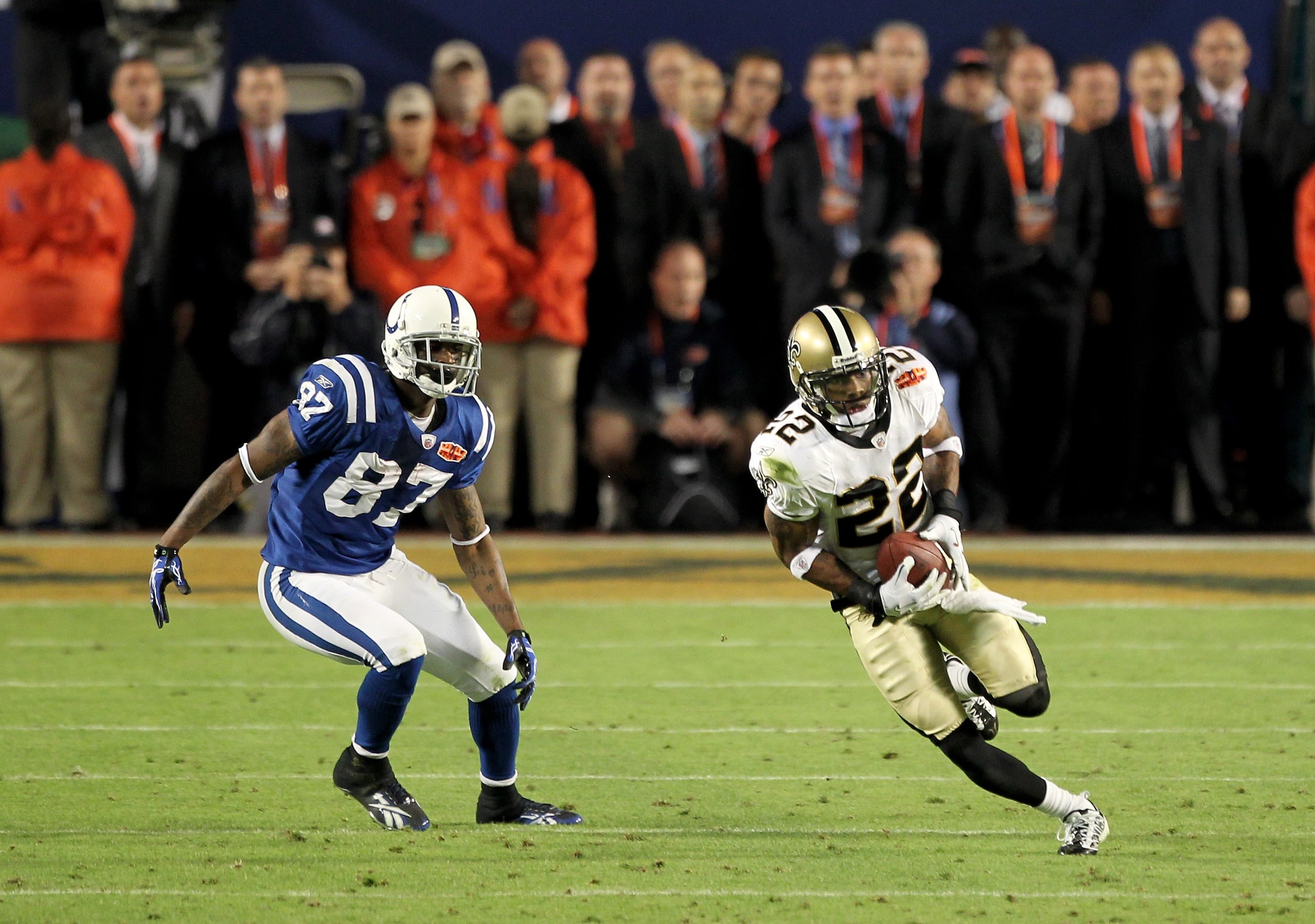 MIAMI GARDENS, FL - FEBRUARY 07:  Tracy Porter #22 of the New Orleans Saints returns a interception for touchdown against of the Indianapolis Colts during Super Bowl XLIV on February 7, 2010 at Sun Life Stadium in Miami Gardens, Florida.  (Photo by Ezra S