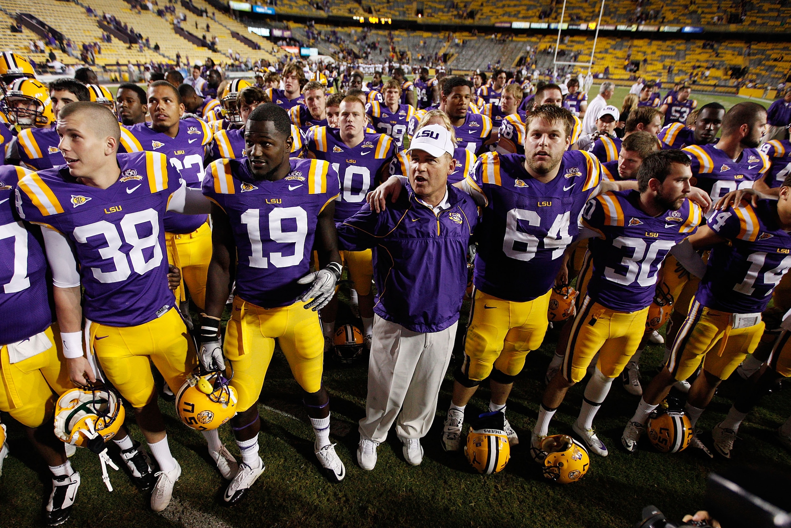 BATON ROUGE, LA - NOVEMBER 13: Head coach Les Miles of the Louisiana State University Tigers celebrates after defeating the University of Louisiana-Monroe Warhawks at Tiger Stadium on November 13, 2010 in Baton Rouge, Louisiana. The Tigers defeated the BATON ROUGE, LA - NOVEMBER 13: Head coach Les Miles of the Louisiana State University Tigers celebrates after defeating the University of Louisiana-Monroe Warhawks at Tiger Stadium on November 13, 2010 in Baton Rouge, Louisiana. The Tigers defeated the