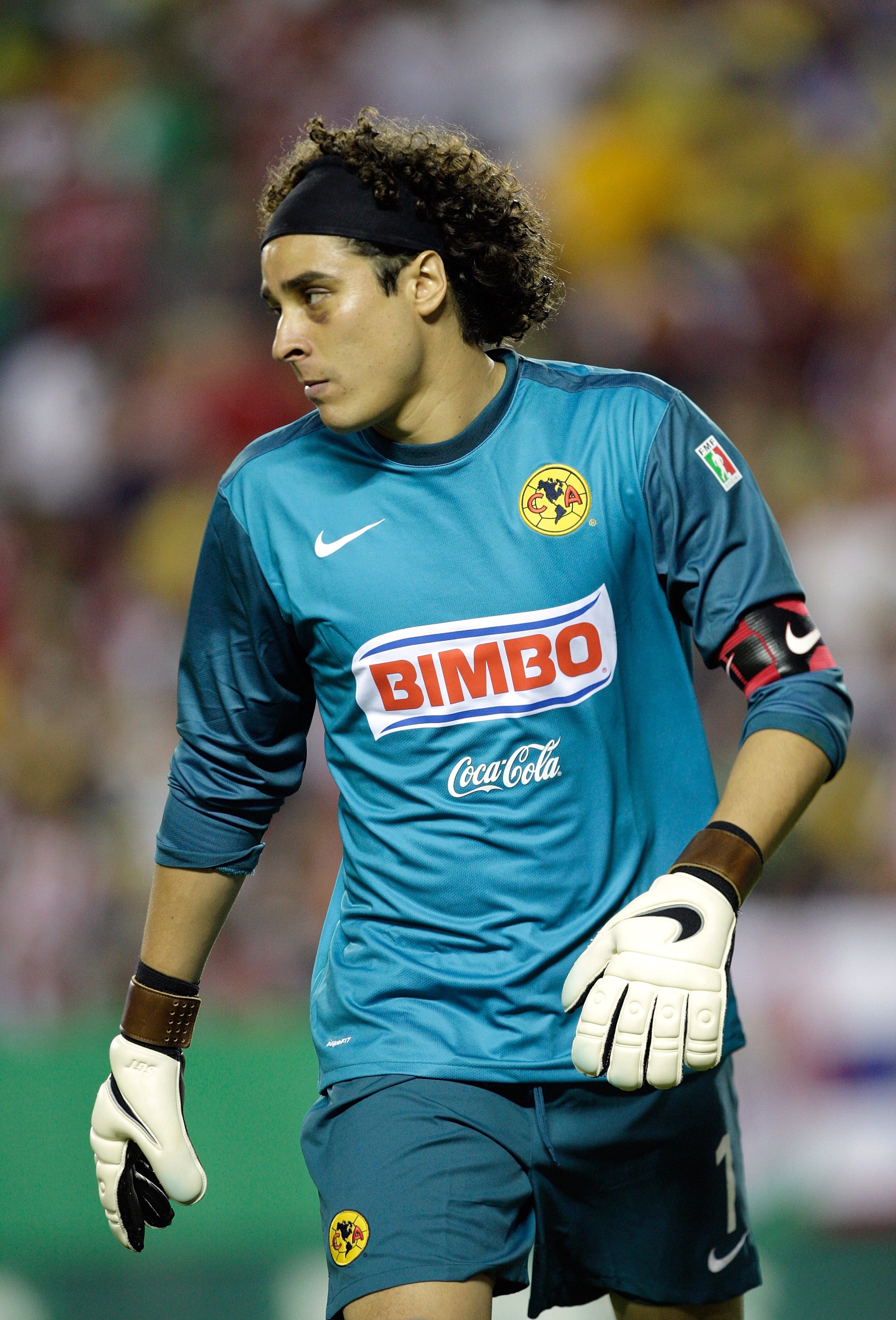 KANSAS CITY, MO - SEPTEMBER 16: Goalkeeper Guillermo Ochoa #1 of Club América looks on during the Mexican First Division 'Clásico Nacional' match against Chivas de Guadalajara at Arrowhead Stadium on September 16, 2009 in Kansas City, Missouri. Chivas de KANSAS CITY, MO - SEPTEMBER 16: Goalkeeper Guillermo Ochoa #1 of Club América looks on during the Mexican First Division 'Clásico Nacional' match against Chivas de Guadalajara at Arrowhead Stadium on September 16, 2009 in Kansas City, Missouri. Chivas de