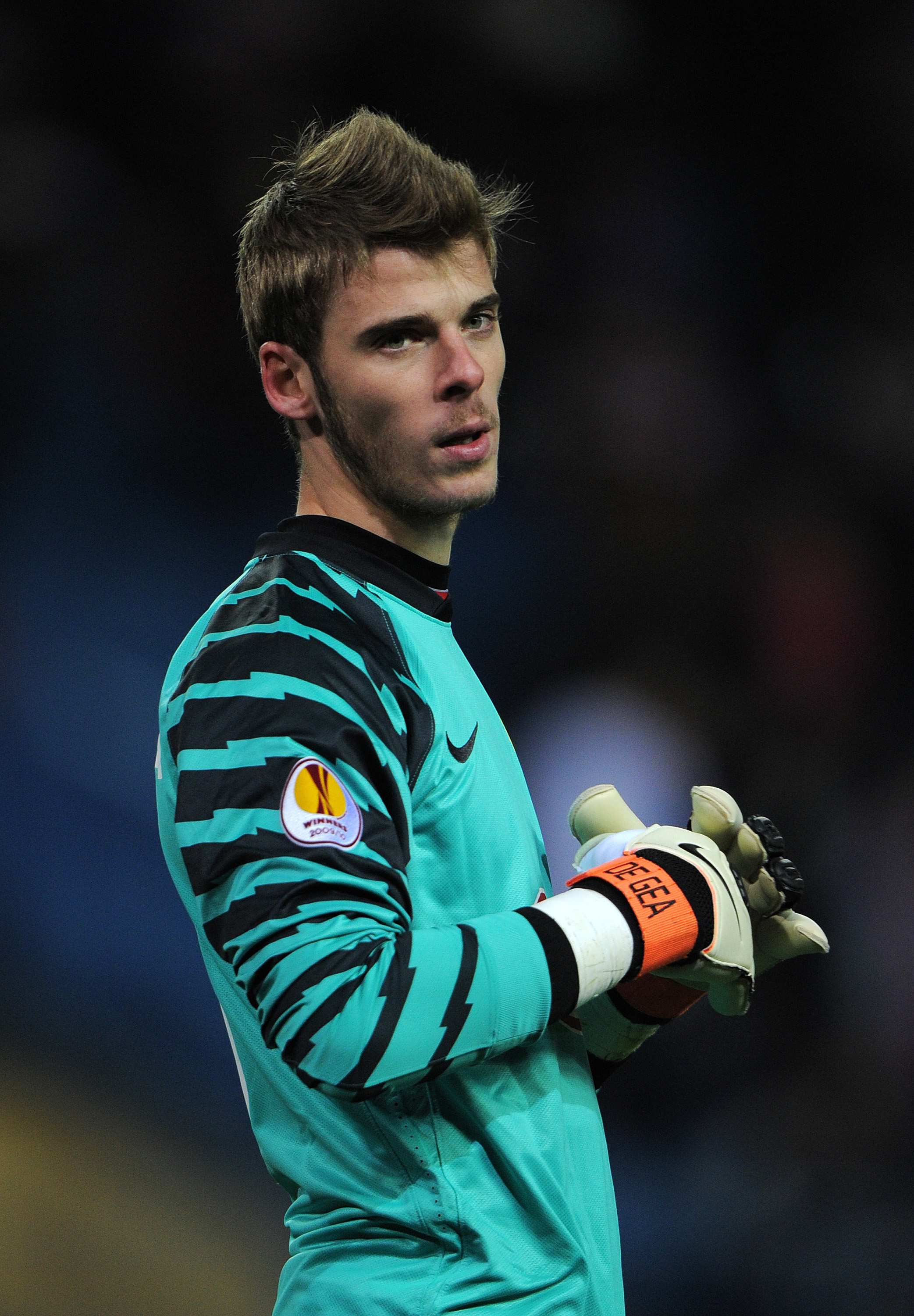 MADRID, SPAIN - DECEMBER 01:  Goalkeeper David de Gea of Atletico Madrid looks on during the Europea League match between Atletico Madrid and Aris Thessaloniki at the Vicente Calderon Stadium on December 1, 2010 in Madrid, Spain.  (Photo by Jasper Juinen/