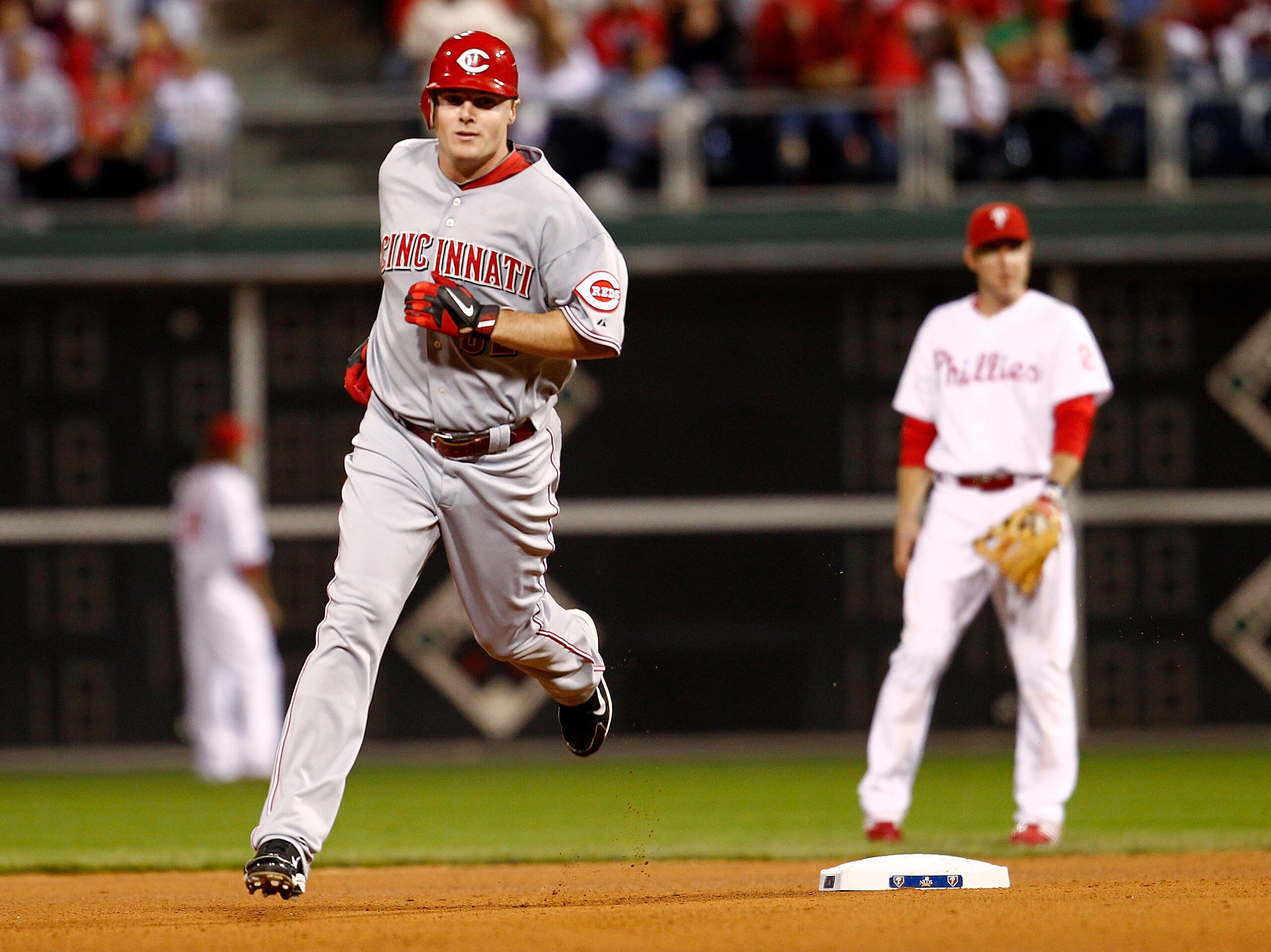 PHILADELPHIA - OCTOBER 08:  Jay Bruce #32 of the Cincinnati Reds rounds the bases on a solo home run in Game 2 of the NLDS against the Philadelphia Phillies at Citizens Bank Park on October 8, 2010 in Philadelphia, Pennsylvania.  (Photo by Jeff Zelevansky