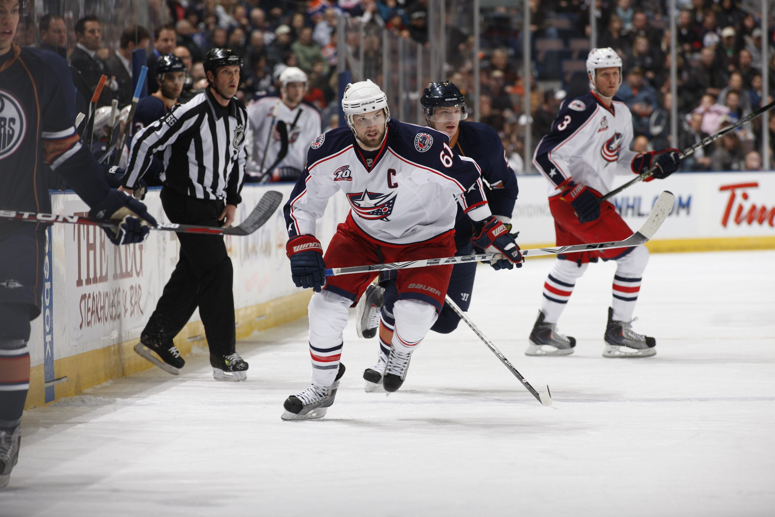 EDMONTON, CANADA - DECEMBER 16: Rick Nash #61 of the Columbus Blue Jackets skates against the Edmonton Oilers on December 16, 2010 at Rexall Place in Edmonton, Alberta, Canada. (Photo by Dale MacMillan/Getty Images)