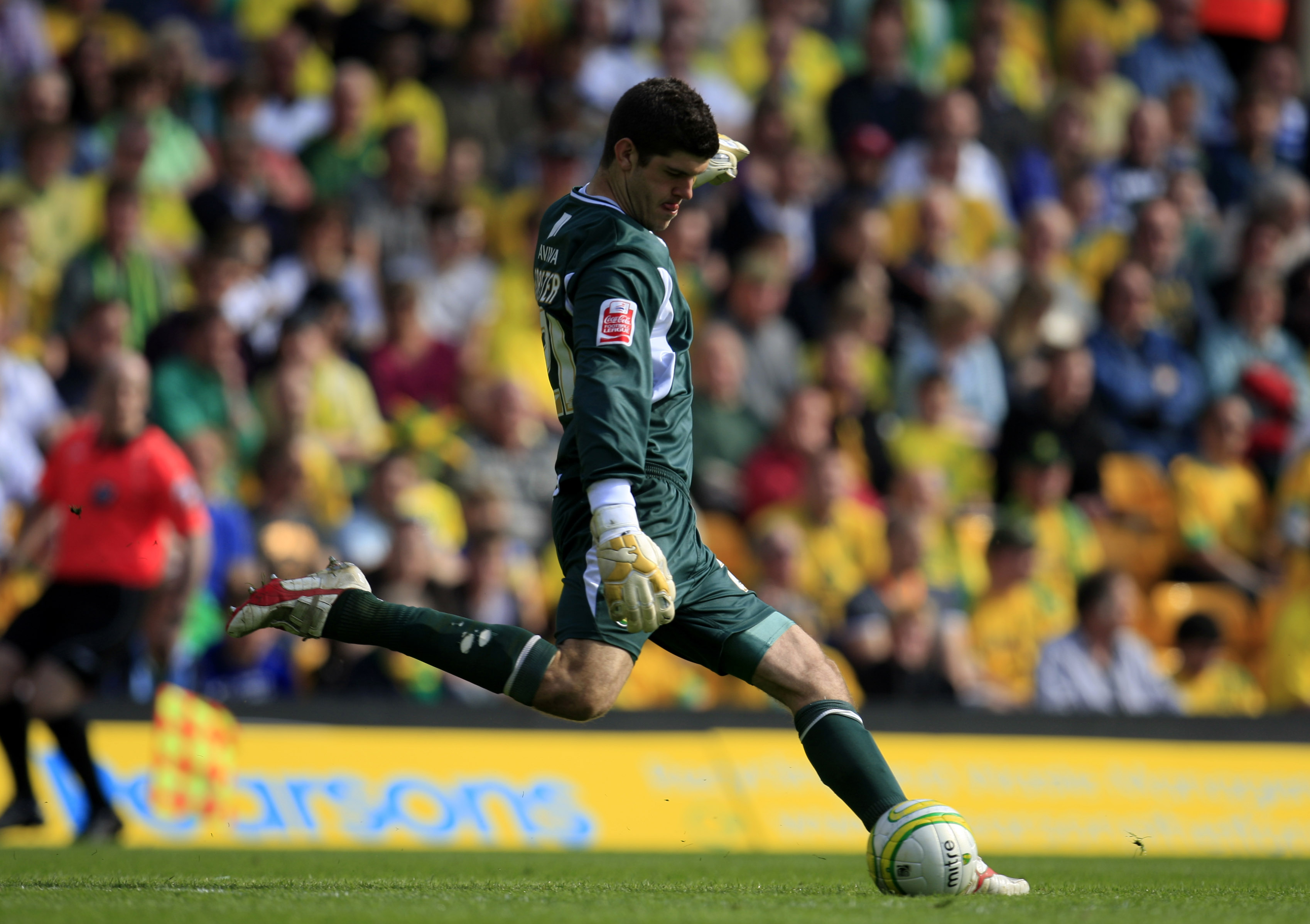 NORWICH, ENGLAND - APRIL 24:  Norwich City goalkeeper Fraser Forster during the Coca Cola League One match between Norwich City and Gillingham at Carrow Road on April 24, 2010 in Norwich, England. (Photo by Jed Leicester/Getty Images)
