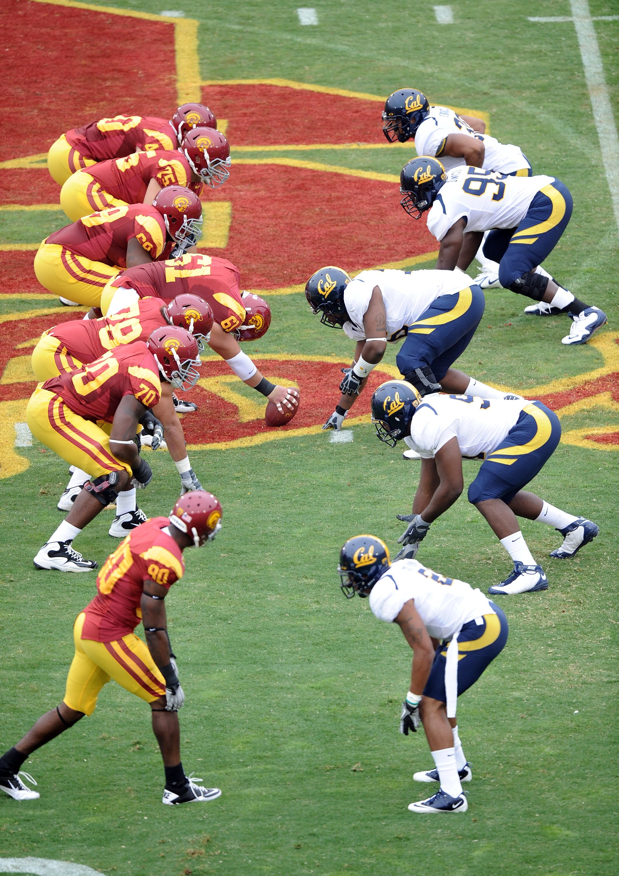LOS ANGELES, CA - OCTOBER 16:  The USC Trojans and California Golden Bears line up for a snap at Los Angeles Memorial Coliseum on October 16, 2010 in Los Angeles, California.  (Photo by Harry How/Getty Images)