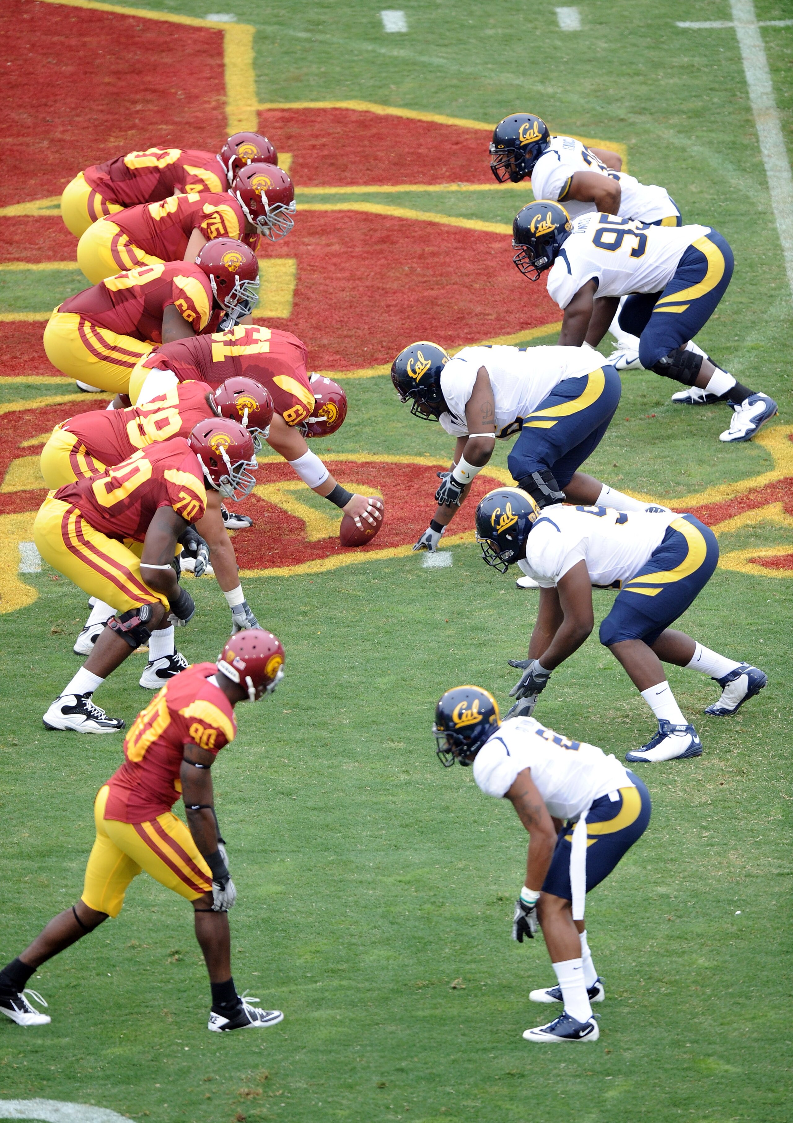LOS ANGELES, CA - OCTOBER 16:  The USC Trojans and California Golden Bears line up for a snap at Los Angeles Memorial Coliseum on October 16, 2010 in Los Angeles, California.  (Photo by Harry How/Getty Images)