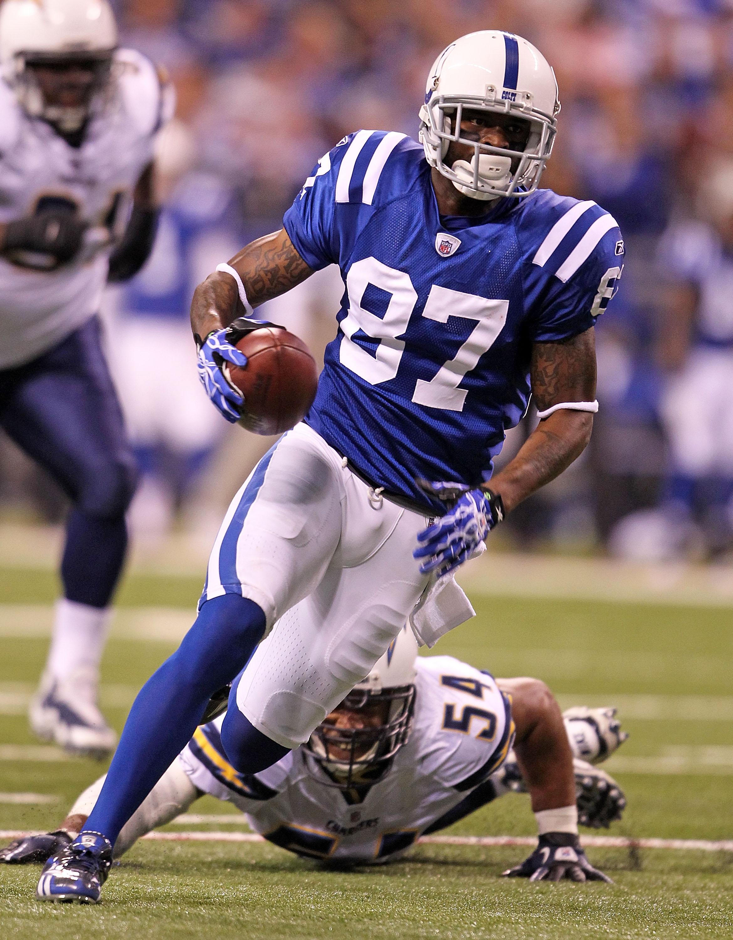 Indianapolis Colts quarterback Peyton Manning (18) in action during the  first quarter of an NFL football game in Oakland, Calif., Sunday, Dec. 26,  2010. (AP Photo/Marcio Jose Sanchez Stock Photo - Alamy