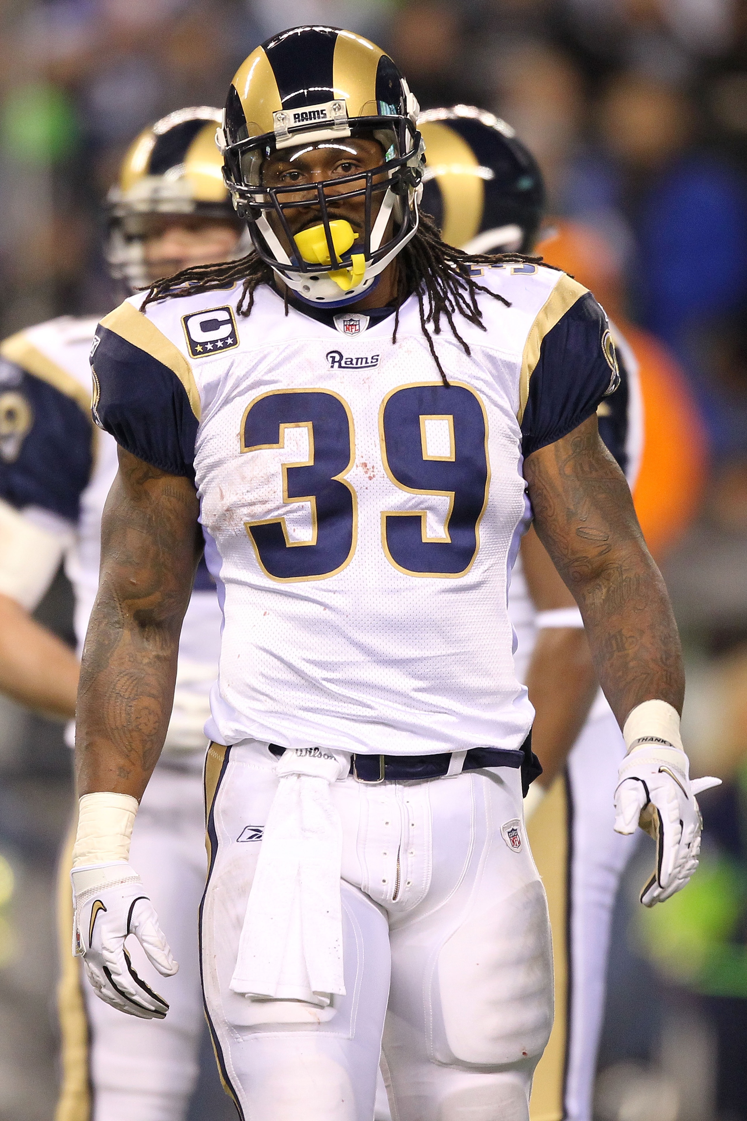 SEATTLE, WA - JANUARY 02: Running back Steven Jackson #39 of the St. Louis Rams looks on during their game against the Seattle Seahawks at Qwest Field on January 2, 2011 in Seattle, Washington. (Photo by Otto Greule Jr/Getty Images) SEATTLE, WA - JANUARY 02: Running back Steven Jackson #39 of the St. Louis Rams looks on during their game against the Seattle Seahawks at Qwest Field on January 2, 2011 in Seattle, Washington. (Photo by Otto Greule Jr/Getty Images)