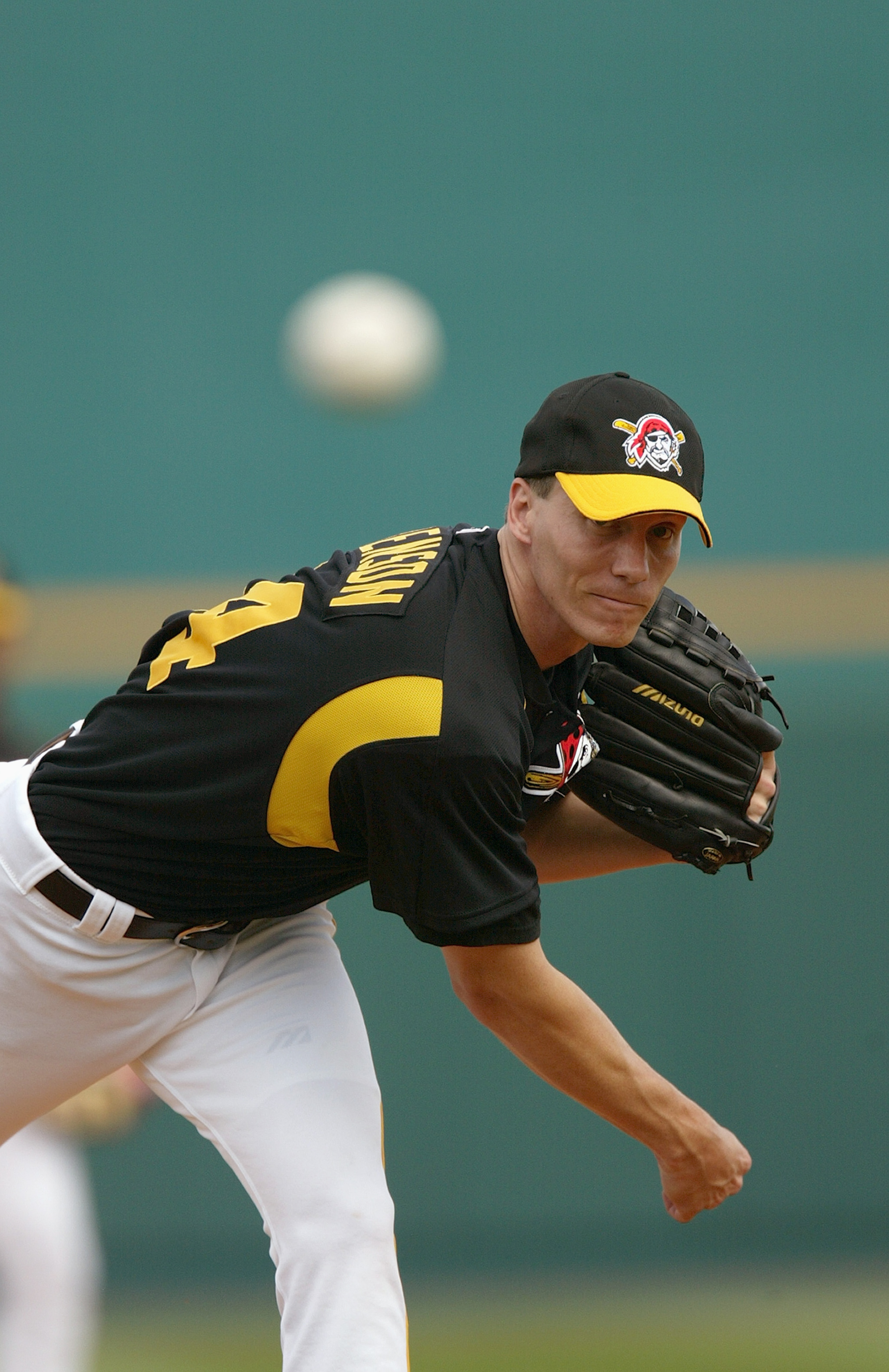 BRADENTON, FL - MARCH 4: Pitcher Kris Benson #34 of the Pittsburgh Pirates warms up against the Cincinnati Reds during Spring Training on March 4, 2004 at McKechnie Field in Bradenton, Florida. The Red won 6-3. (Photo by Eliot J. Schechter/Getty Images) BRADENTON, FL - MARCH 4: Pitcher Kris Benson #34 of the Pittsburgh Pirates warms up against the Cincinnati Reds during Spring Training on March 4, 2004 at McKechnie Field in Bradenton, Florida. The Red won 6-3. (Photo by Eliot J. Schechter/Getty Images)