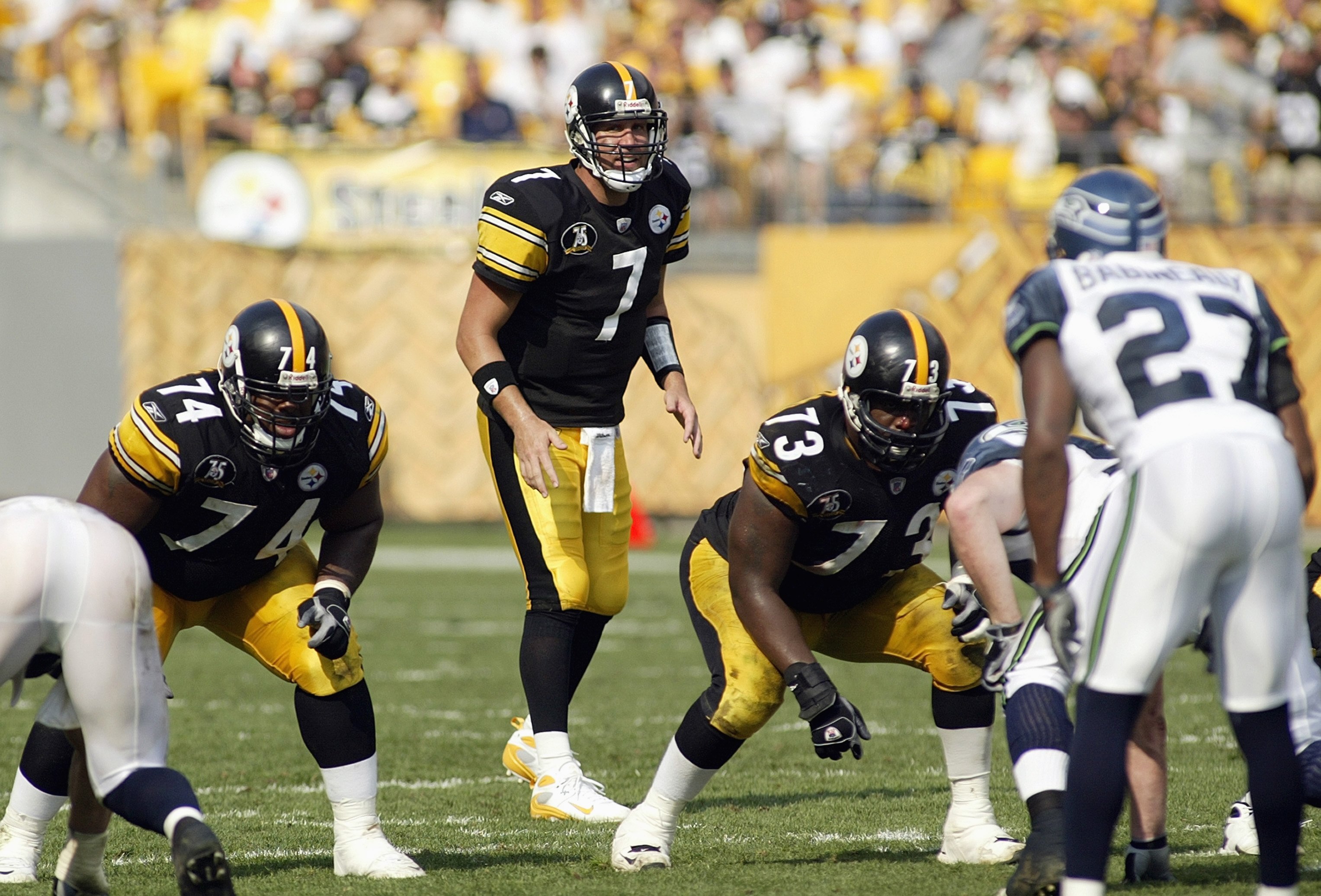 PITTSBURGH - OCTOBER 7: Quarterback Ben Roethlisberger #7 of the Pittsburgh Steelers calls the play against the Seattle Seahawks during the NFL game at Heinz Field October 7, 2007 in Pittsburgh, Pennsylvania. The Steelers won 21-0. (Photo by Rick Stewart/