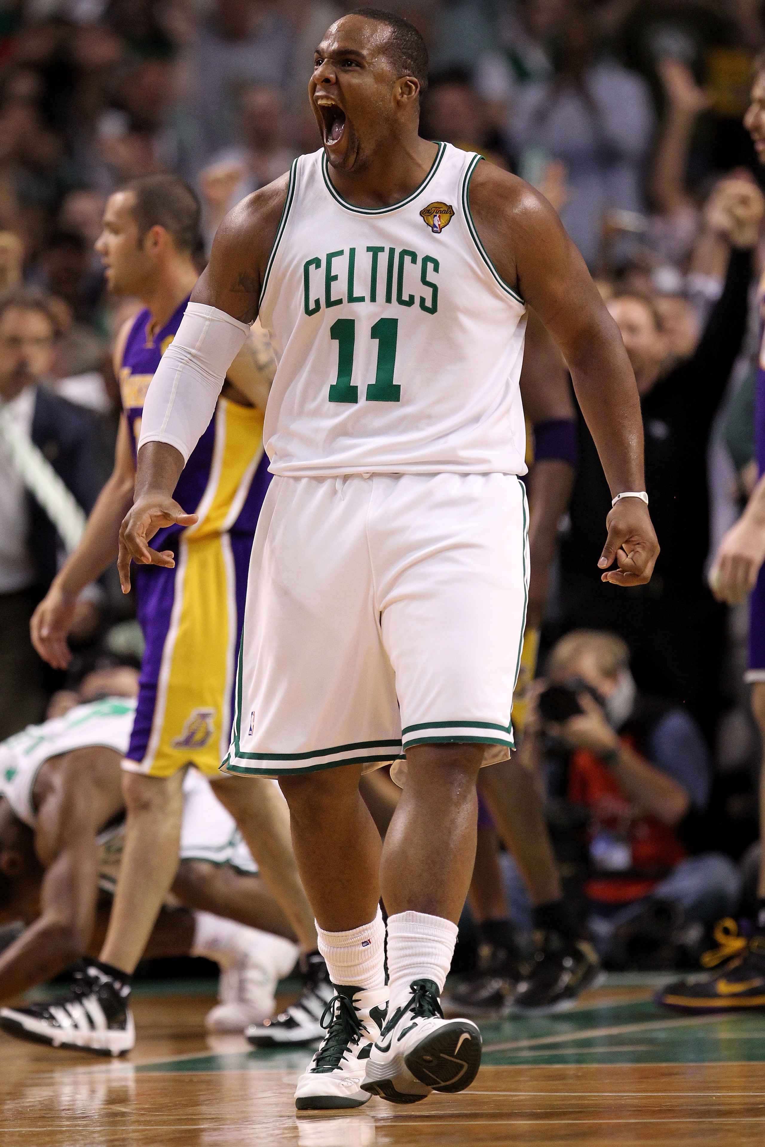 BOSTON - JUNE 10:  Glen Davis #11 of the Boston Celltics reacts in the fourth quarter against the Los Angeles Lakers during Game Four of the 2010 NBA Finals on June 10, 2010 at TD Garden in Boston, Massachusetts. NOTE TO USER: User expressly acknowledges