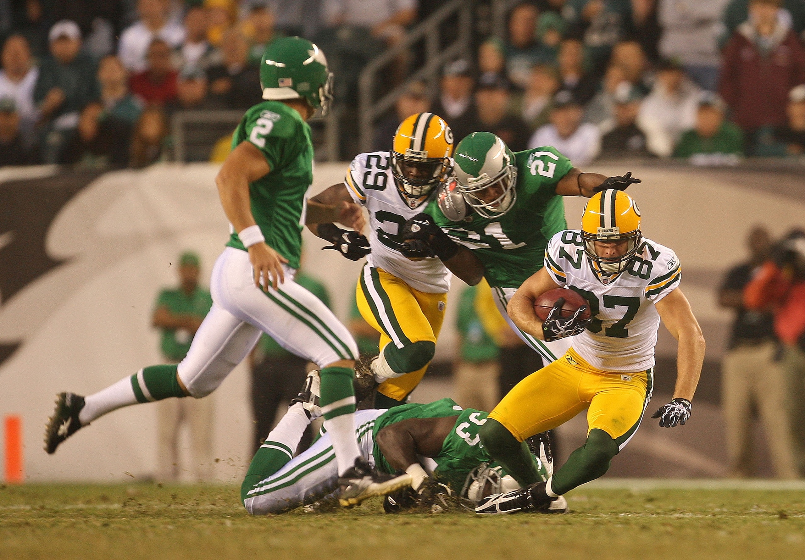 PHILADELPHIA - SEPTEMBER 12:  Jordy Nelson #87 of the Green Bay Packers returns a kickoff during a game against the Philadelphia Eagles at Lincoln Financial Field on September 12, 2010 in Philadelphia, Pennsylvania.  (Photo by Mike Ehrmann/Getty Images)
