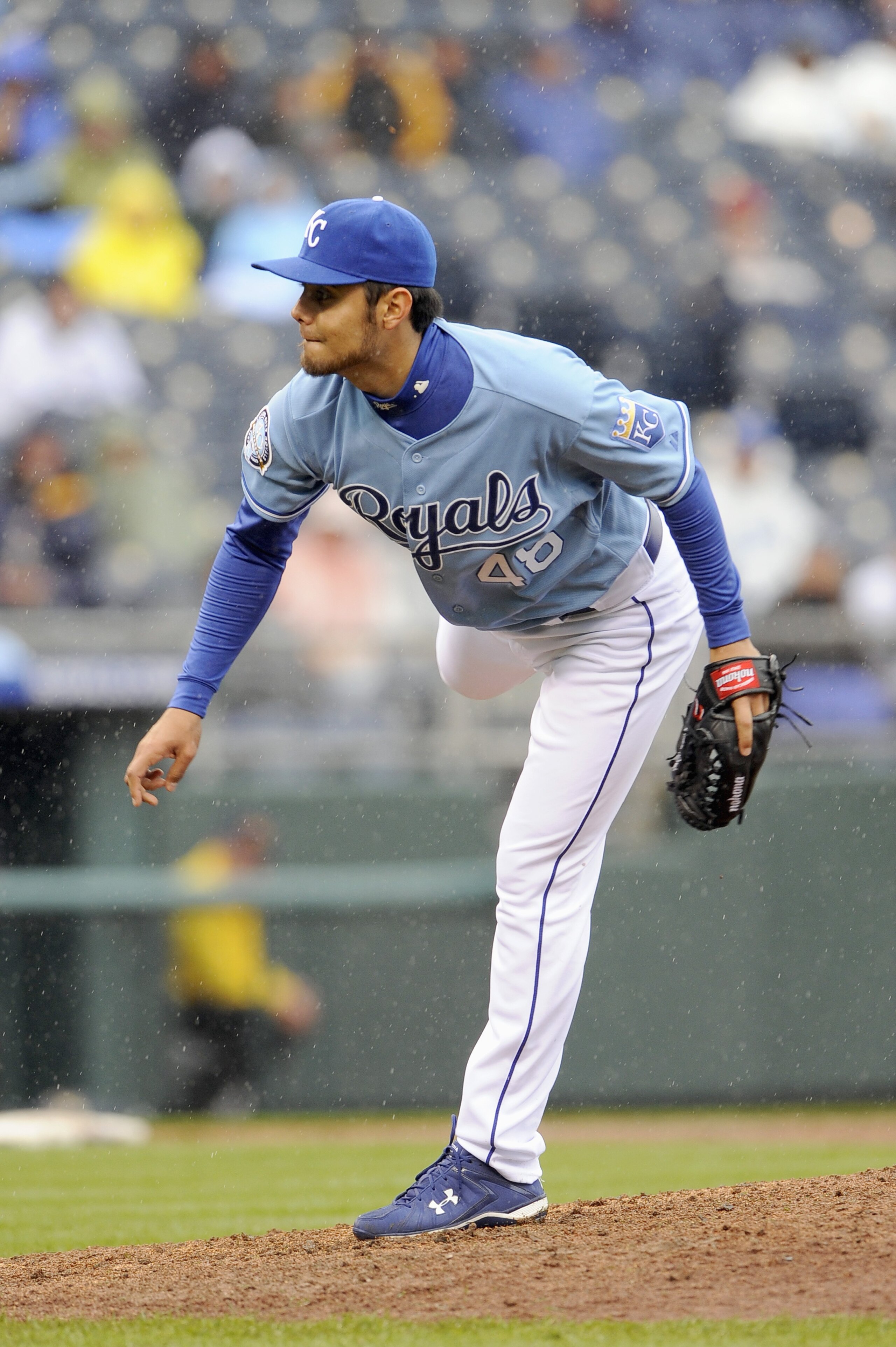 KANSAS CITY, MO - APRIL 12:  Joakim Soria #48 of the Kansas City Royals delivers the pitch against the New York Yankees on April 12, 2009 at Kauffman Stadium in Kansas City, Missouri. (Photo by G. Newman Lowrance/Getty Images)
