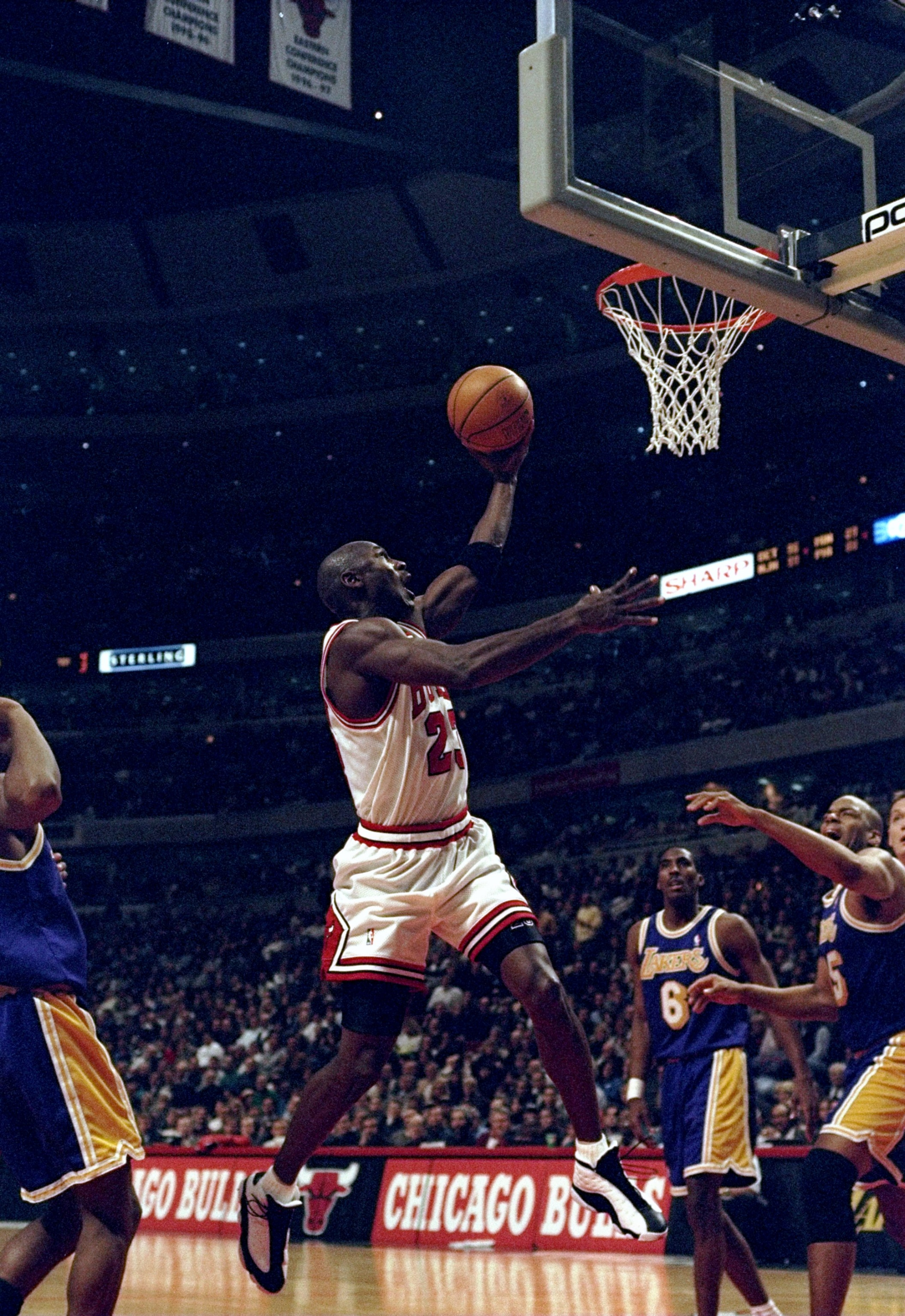 17 Dec 1997:  Guard Michael Jordan of the Chicago Bulls in action against the Los Angeles Lakers during a game at the United Center in Chicago, Illinois.  The Bulls defeated the Lakers 104-83. Mandatory Credit: Jonathan Daniel  /Allsport