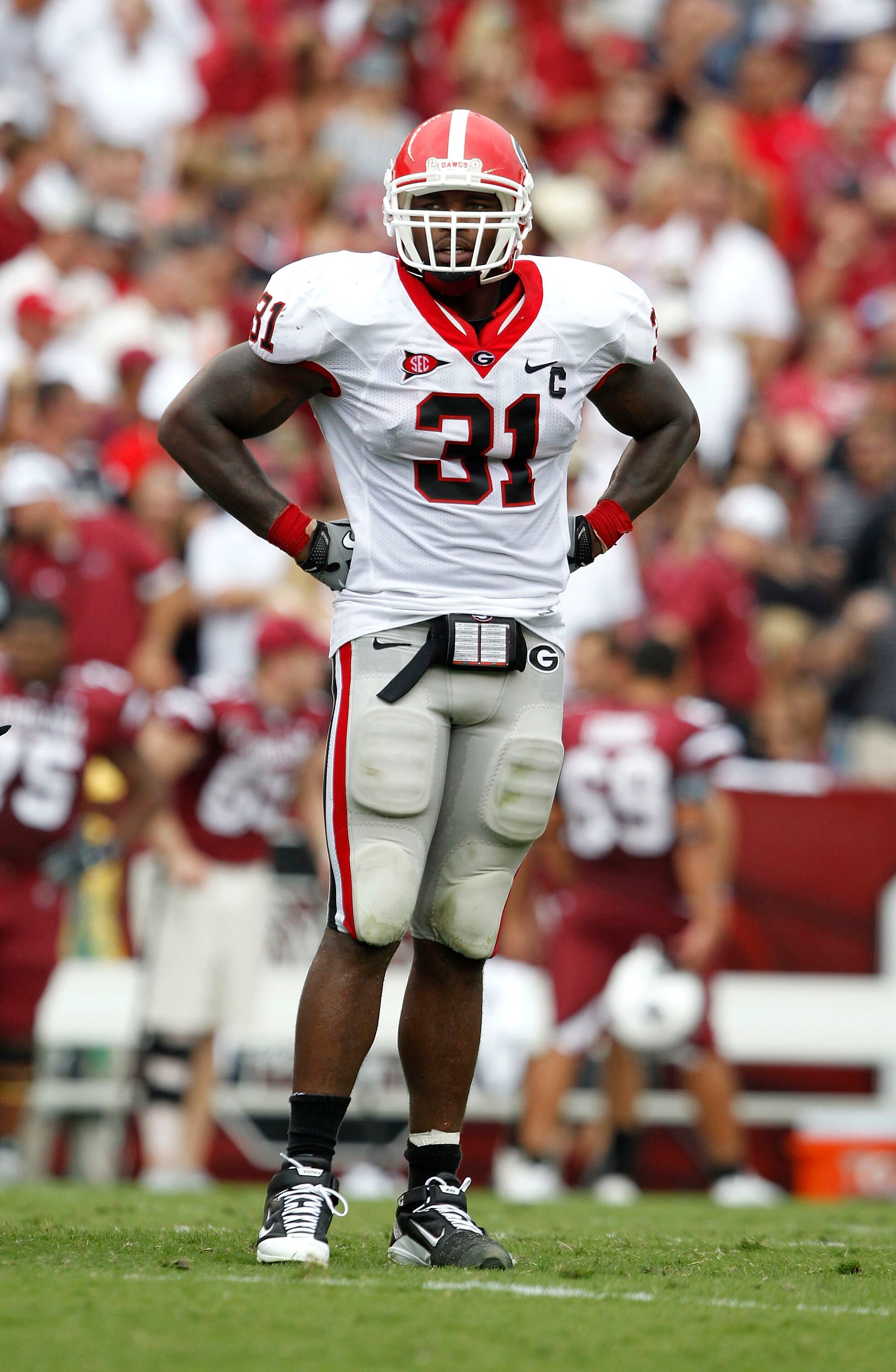 COLUMBIA, SC - SEPTEMBER 11:  Linebacker Akeem Dent #31 of the Georgia Bulldogs takes a break during a timeout during the game against the South Carolina Gamecocks at Williams-Brice Stadium on September 11, 2010 in Columbia, South Carolina.  (Photo by Mik