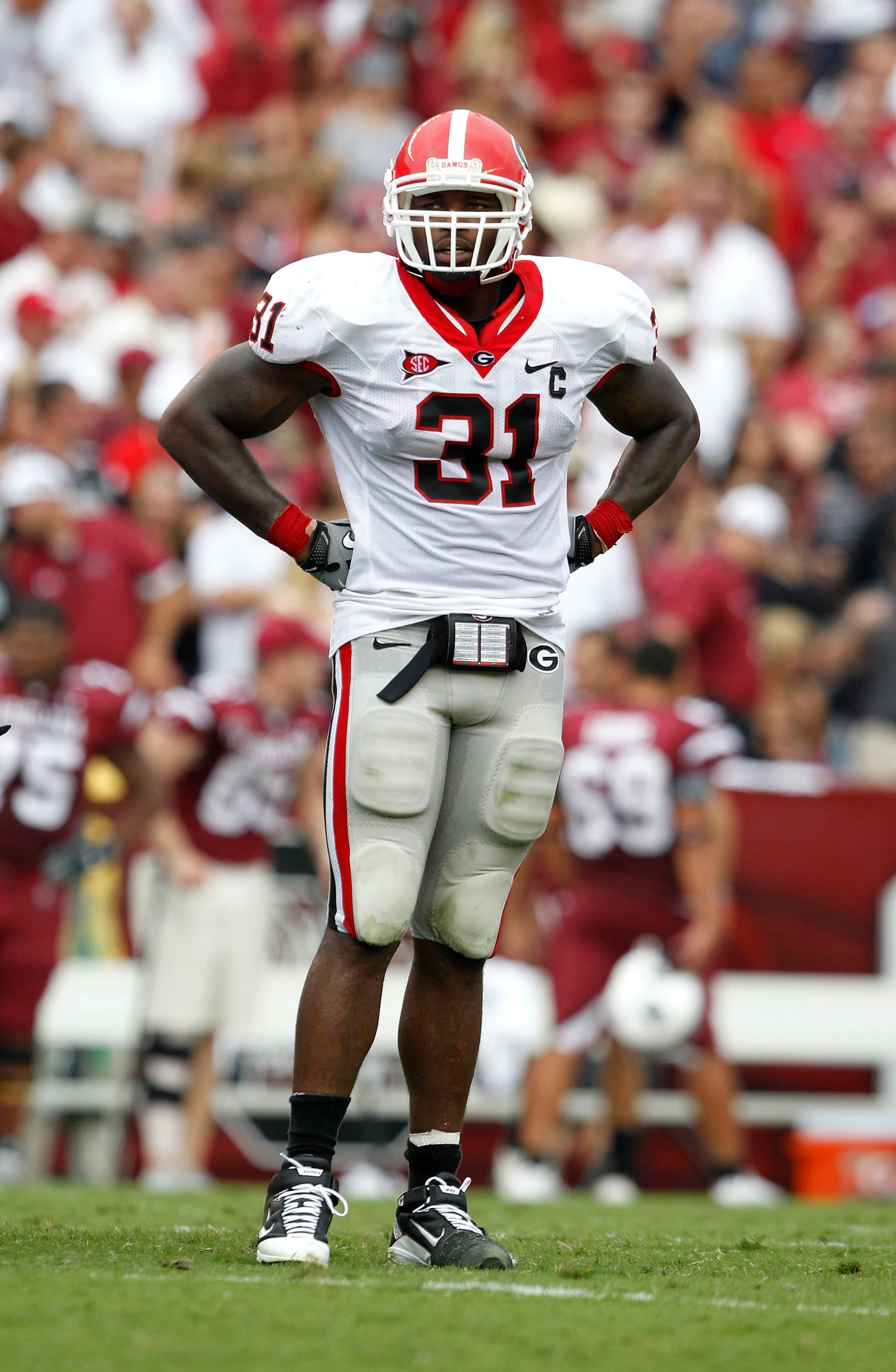 COLUMBIA, SC - SEPTEMBER 11:  Linebacker Akeem Dent #31 of the Georgia Bulldogs takes a break during a timeout during the game against the South Carolina Gamecocks at Williams-Brice Stadium on September 11, 2010 in Columbia, South Carolina.  (Photo by Mik