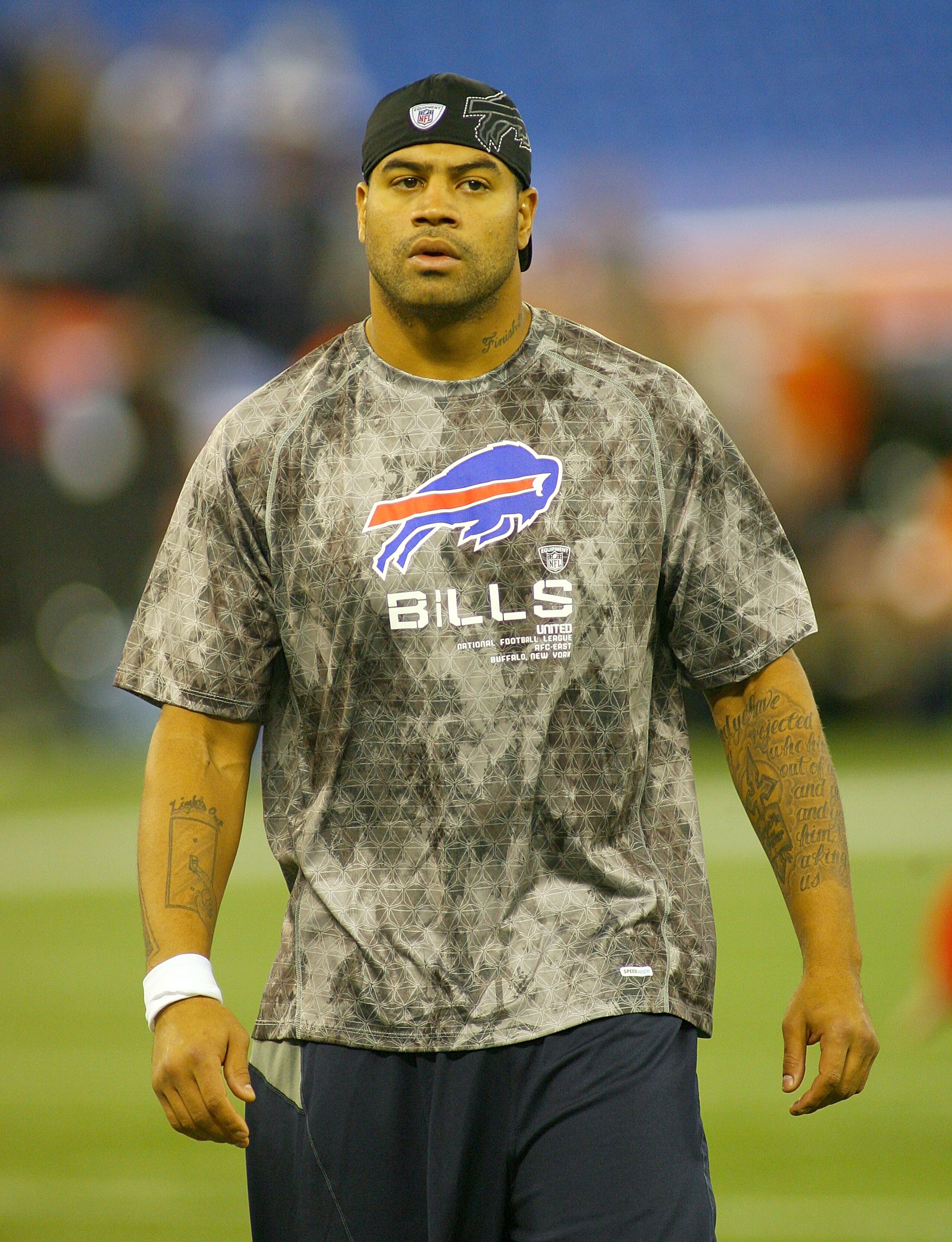 TORONTO, ON - NOVEMBER 07: Shawne Merriman of the Buffalo Bills stands on the field prior to play against the Chicago Bears at Rogers Centre on November 7, 2010 in Toronto, Canada. Merriman was claimed this week after being waived by the San Diego Charger TORONTO, ON - NOVEMBER 07: Shawne Merriman of the Buffalo Bills stands on the field prior to play against the Chicago Bears at Rogers Centre on November 7, 2010 in Toronto, Canada. Merriman was claimed this week after being waived by the San Diego Charger