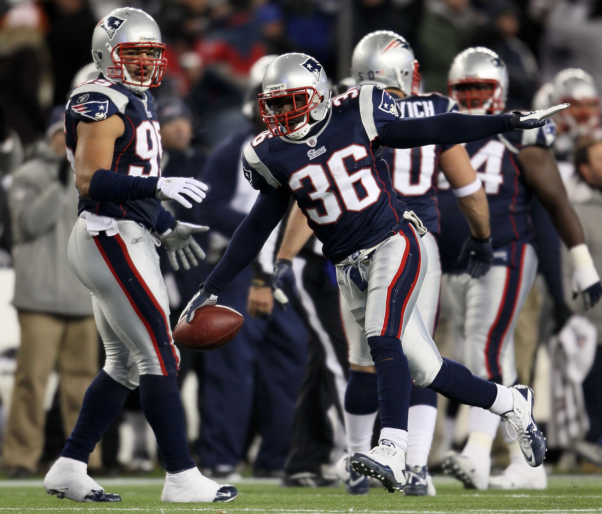 FOXBORO, MA - DECEMBER 06:  James Sanders #36 of the New England Patriots celebrates after he intercepted a pass against the New York Jets at Gillette Stadium on December 6, 2010 in Foxboro, Massachusetts.  (Photo by Elsa/Getty Images)
