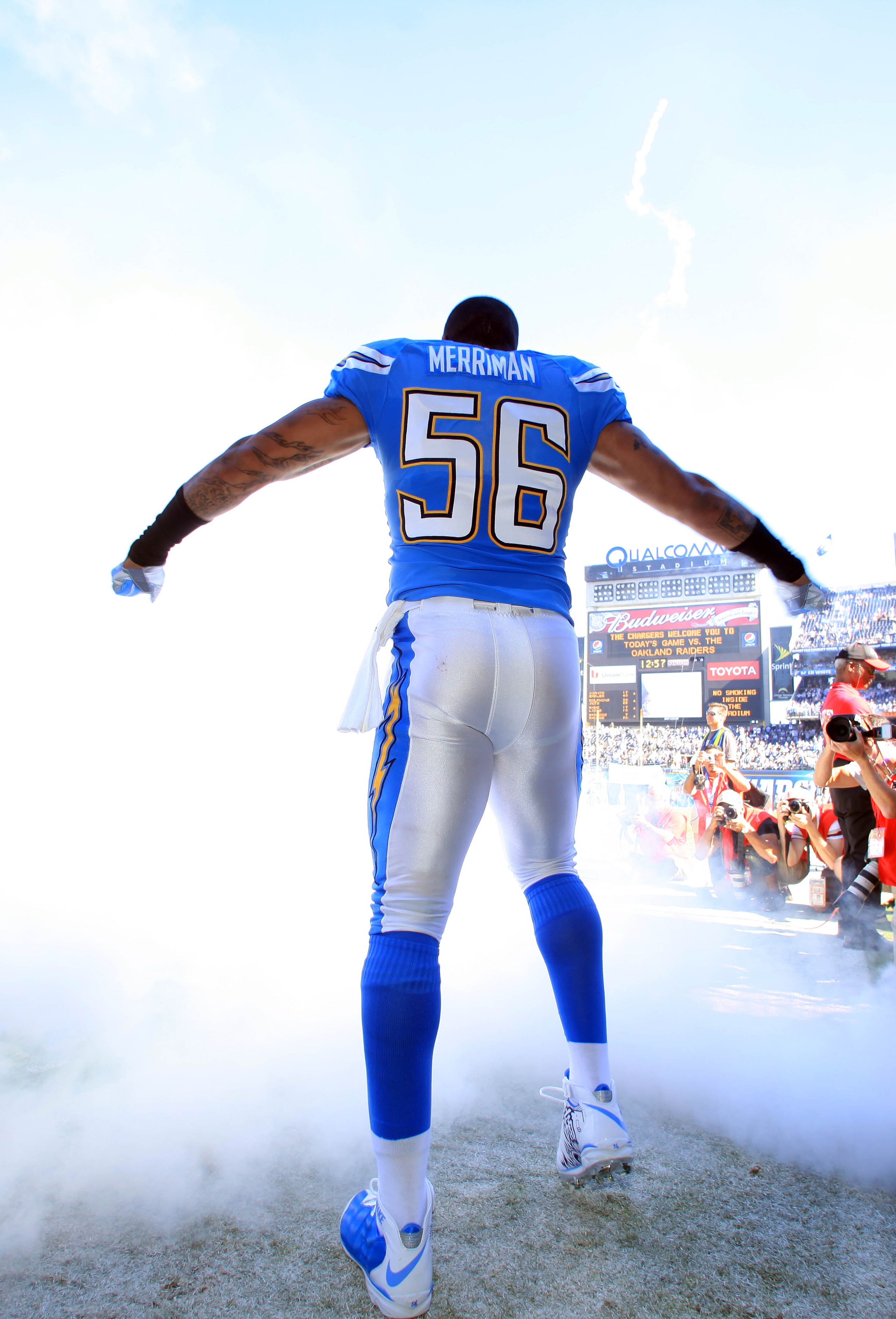 SAN DIEGO, CA - NOVEMBER 1: Shawne Merriman #56 of the San Diego Chargers enters the field before the game against the Oakland Raiders on November 1, 2009 at Qualcomm Stadium in San Diego, California. (Photo by Donald Miralle/Getty Images) SAN DIEGO, CA - NOVEMBER 1: Shawne Merriman #56 of the San Diego Chargers enters the field before the game against the Oakland Raiders on November 1, 2009 at Qualcomm Stadium in San Diego, California. (Photo by Donald Miralle/Getty Images)