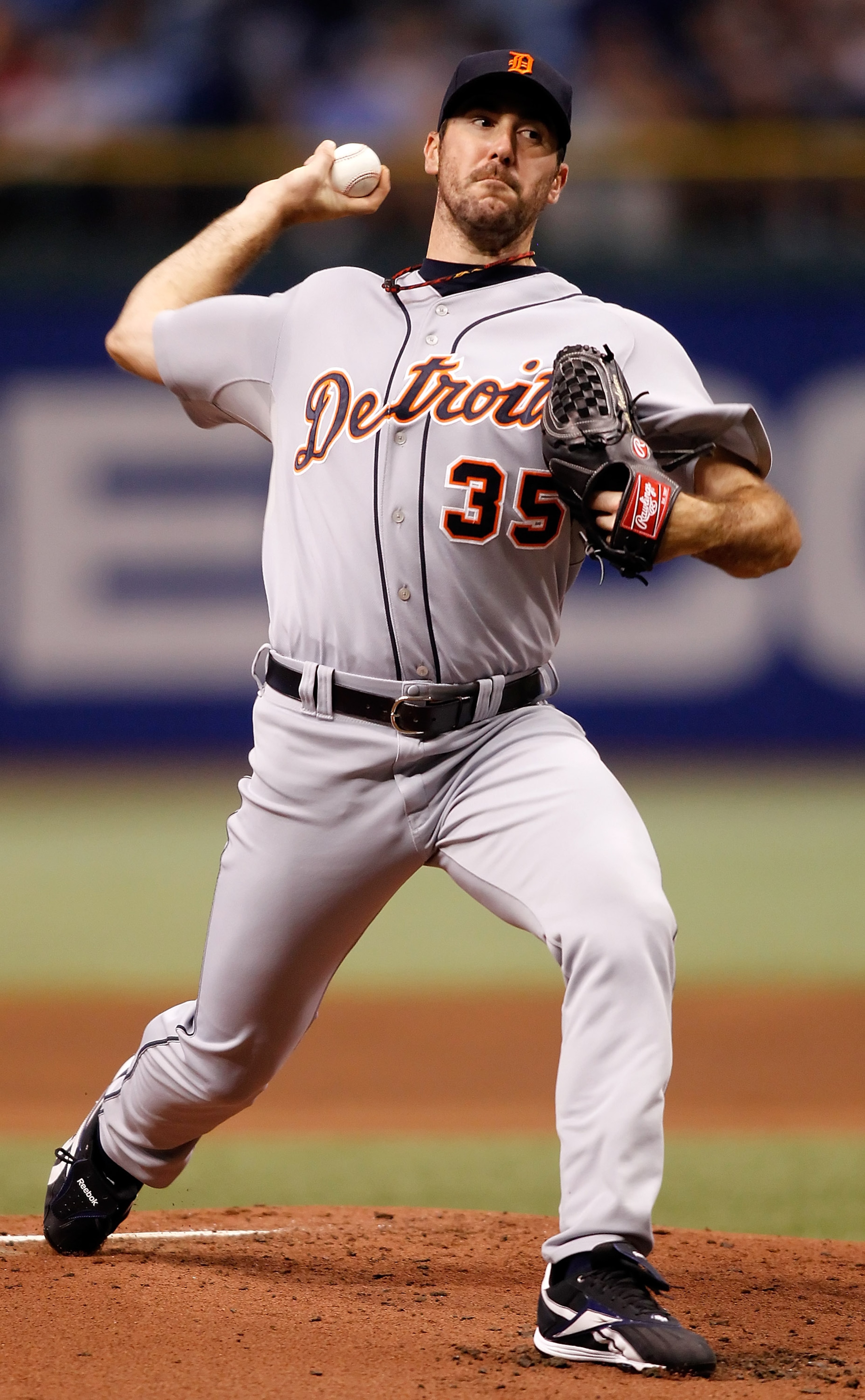 ST PETERSBURG, FL - JULY 27: Pitcher Justin Verlander #35 of the Detroit Tigers pitches against the Tampa Bay Rays during the game at Tropicana Field on July 27, 2010 in St. Petersburg, Florida. (Photo by J. Meric/Getty Images) ST PETERSBURG, FL - JULY 27: Pitcher Justin Verlander #35 of the Detroit Tigers pitches against the Tampa Bay Rays during the game at Tropicana Field on July 27, 2010 in St. Petersburg, Florida. (Photo by J. Meric/Getty Images)