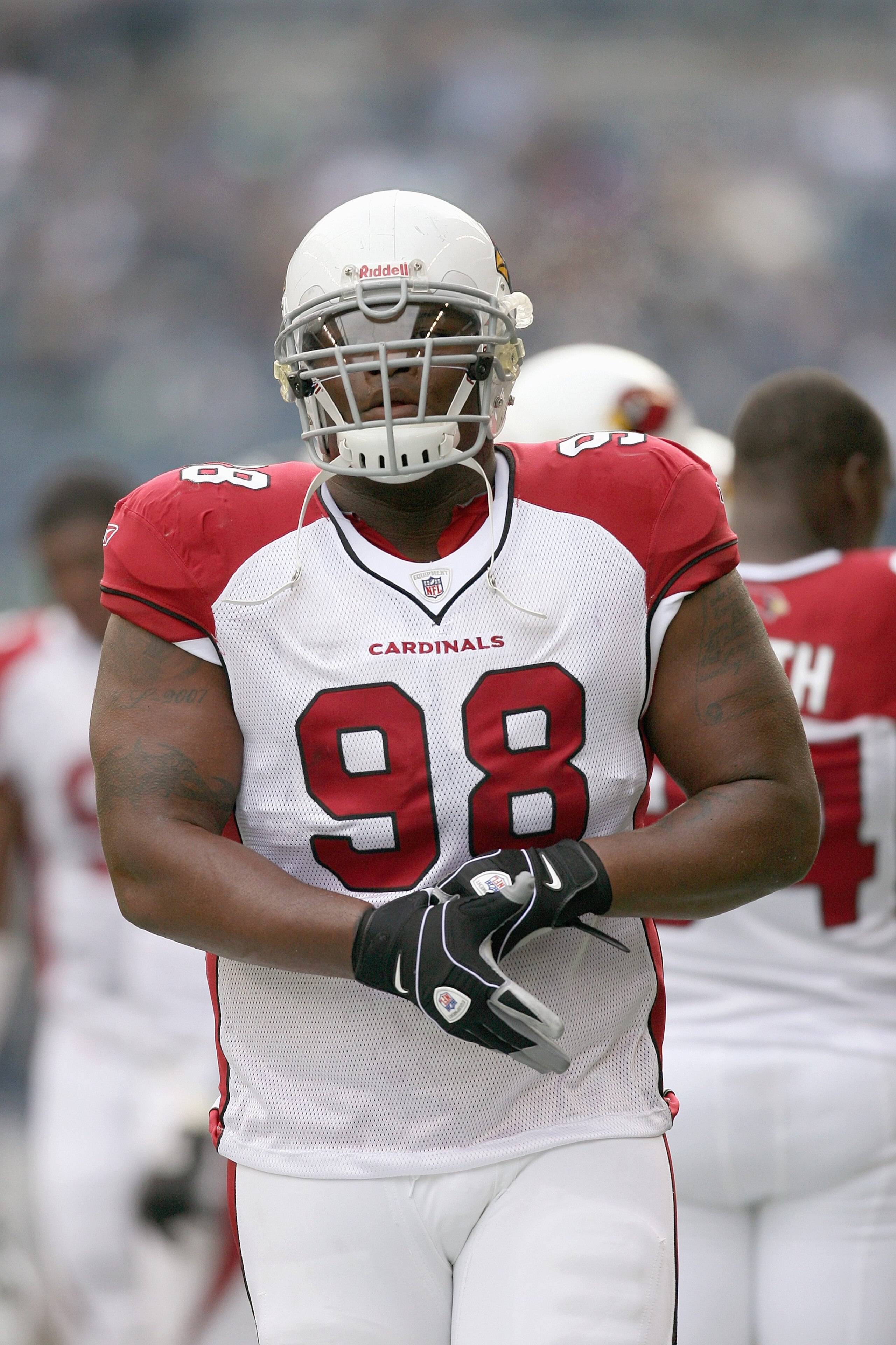 SEATTLE - NOVEMBER 16:  Gabe Watson #98 of the Arizona Cardinals warms up before the game against the Seattle Seahawks on November 16, 2008 at Qwest Field in Seattle, Washington. (Photo by Otto Greule Jr/Getty Images)