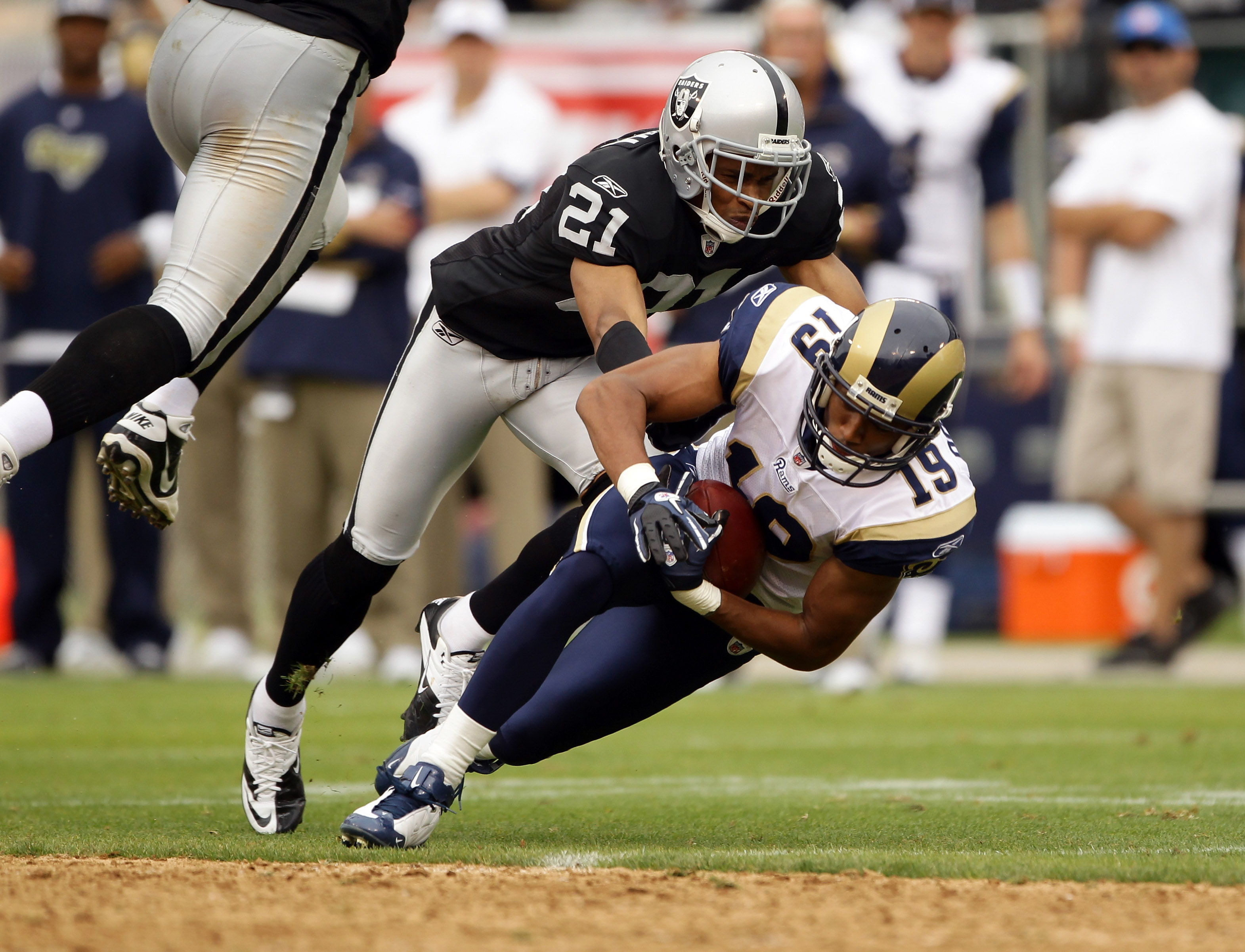 Oakland Raiders cornerback Nnamdi Asomugha (21) before an NFL