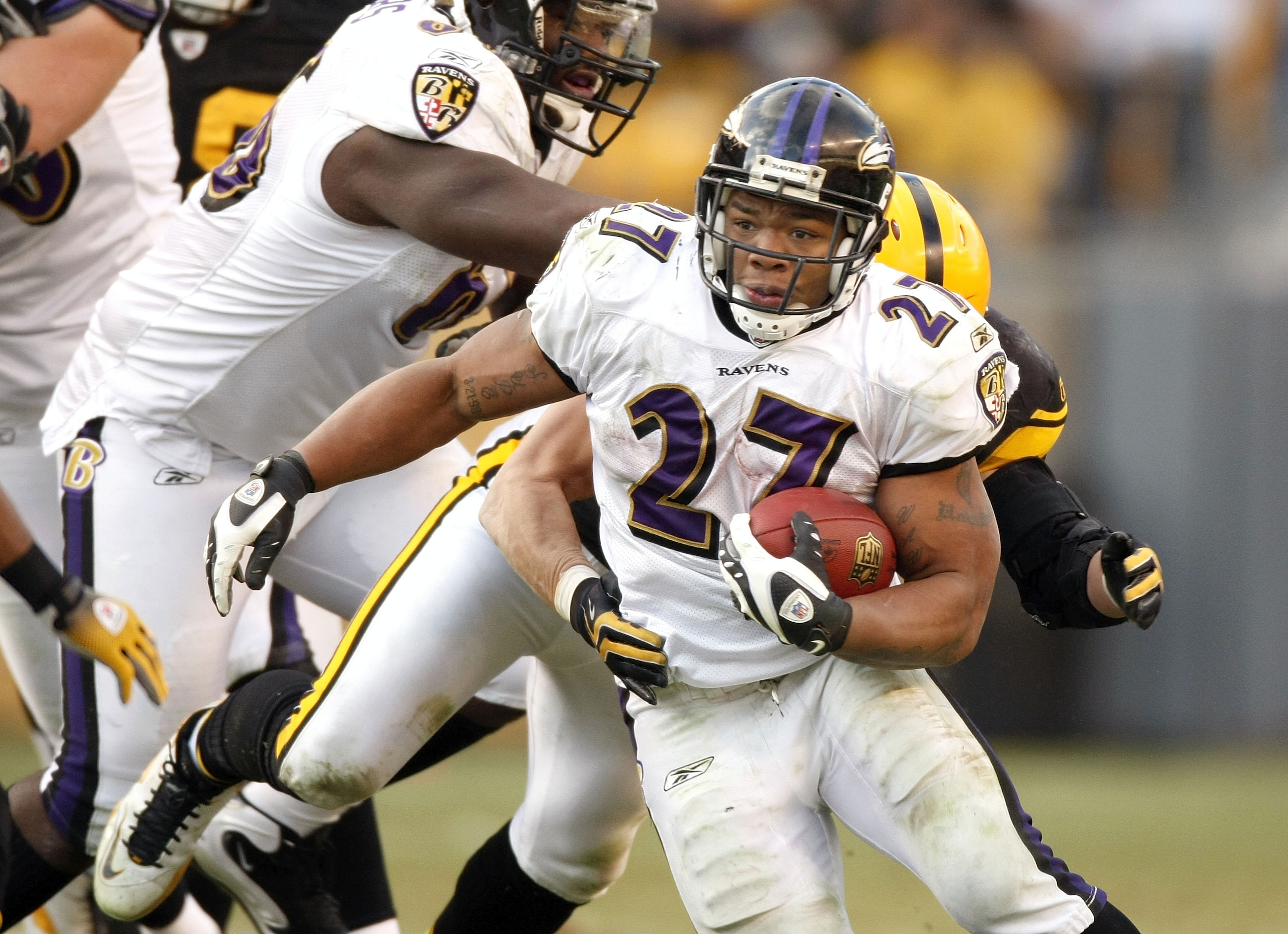 PITTSBURGH - DECEMBER 27:  Ray Rice #27 of the Baltimore Ravens looks for yards during a third quarter run against the Pittsburgh Steelers on December 27, 2009 at Heinz Field in Pittsburgh, Pennsylvania. Pittsburgh won the game 23-20.  (Photo by Gregory S