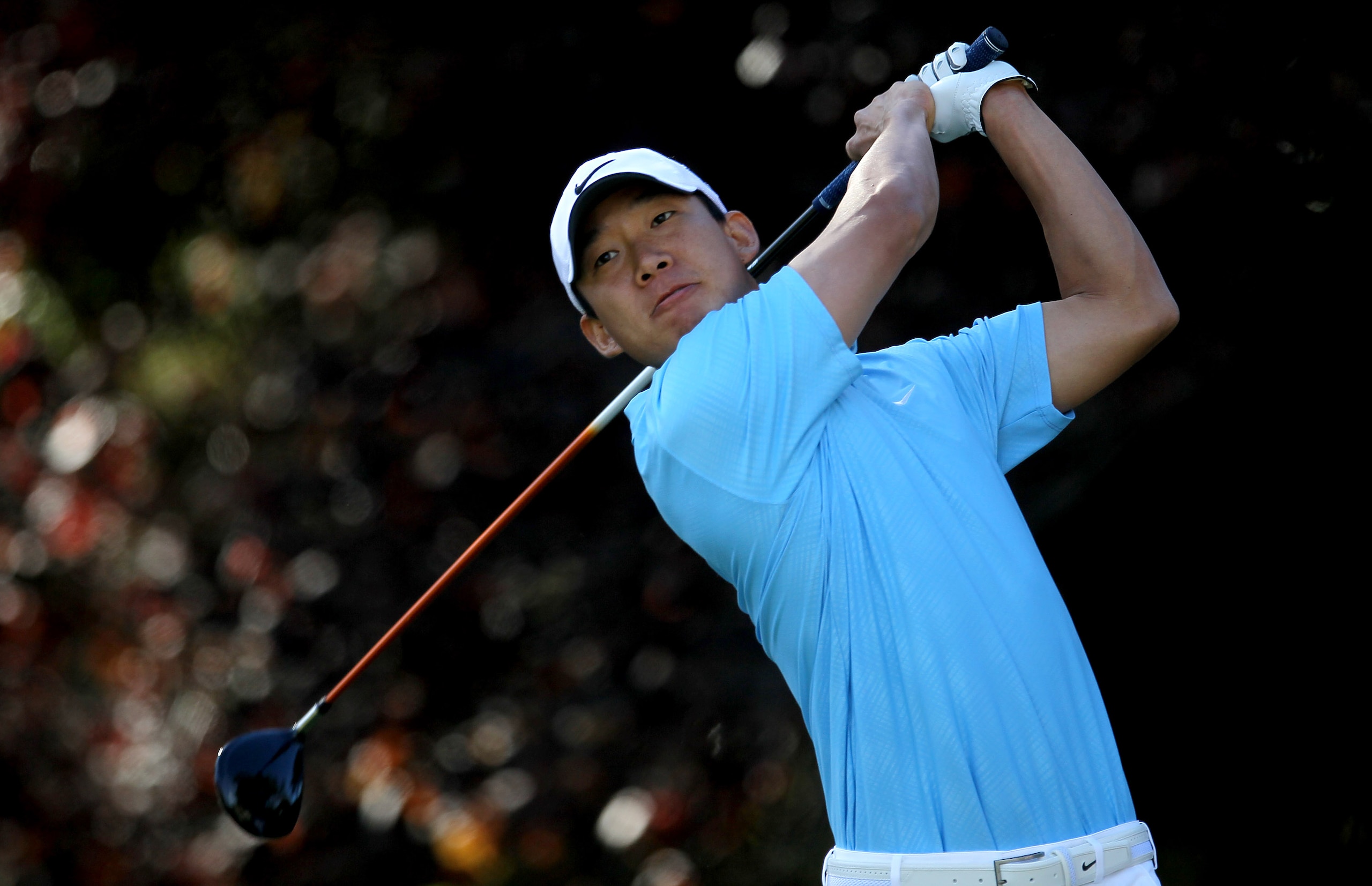 THOUSAND OAKS, CA - DECEMBER 02:  Anthony Kim hits his tee shot on the second hole during the Chevron World Challenge at Sherwood Country Club on December 2, 2010 in Thousand Oaks, California.  (Photo by Stephen Dunn/Getty Images)