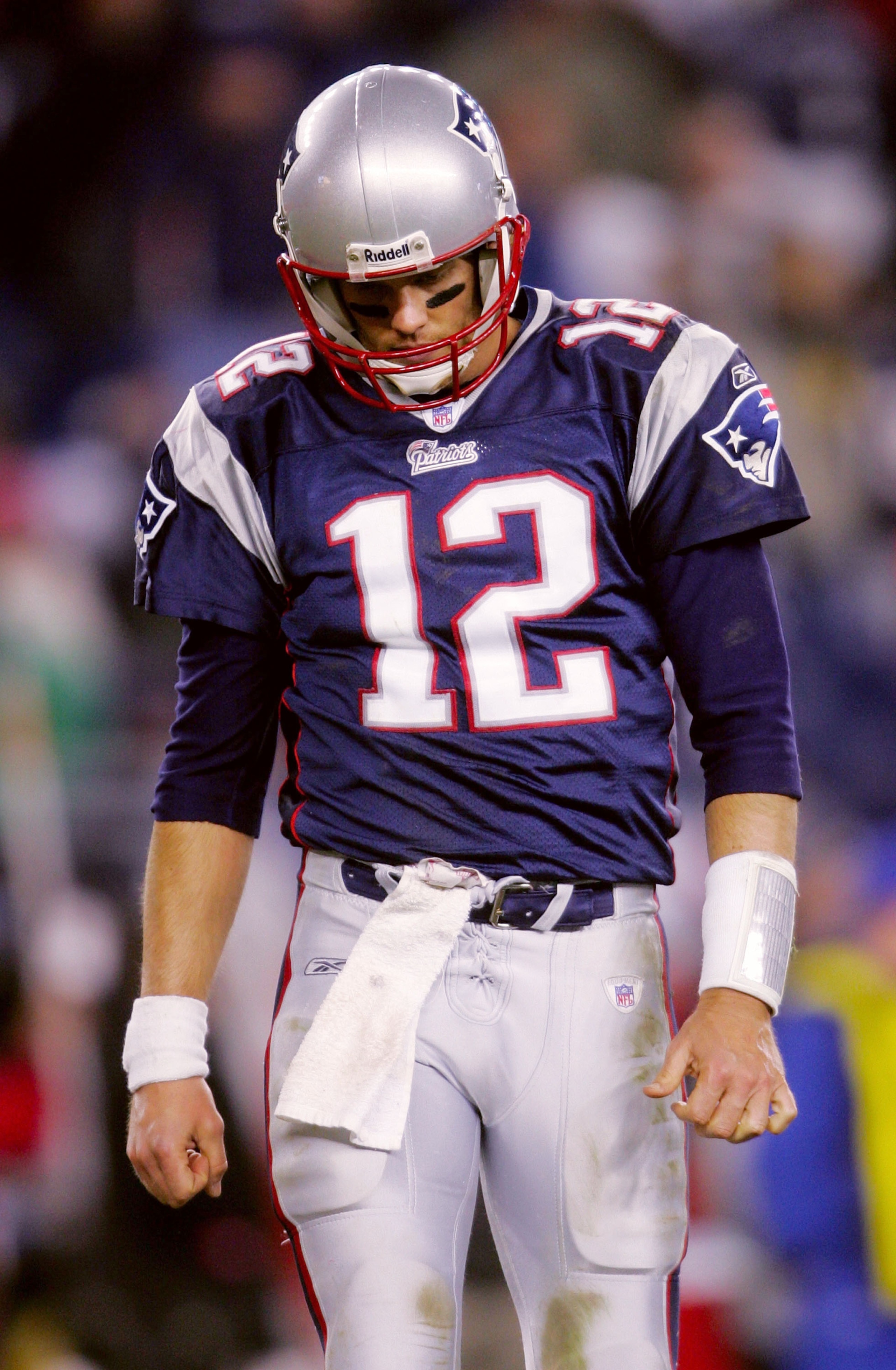 FOXBORO, MA - NOVEMBER 07:  Quarterback Tom Brady #12 of the New England Patriots walks dejected off the field late in the fourth quarter of their 40-21 loss to the Indianapolis Colts at Gillette Stadium on November 7, 2005 in Foxboro, Massachusetts.  (Ph