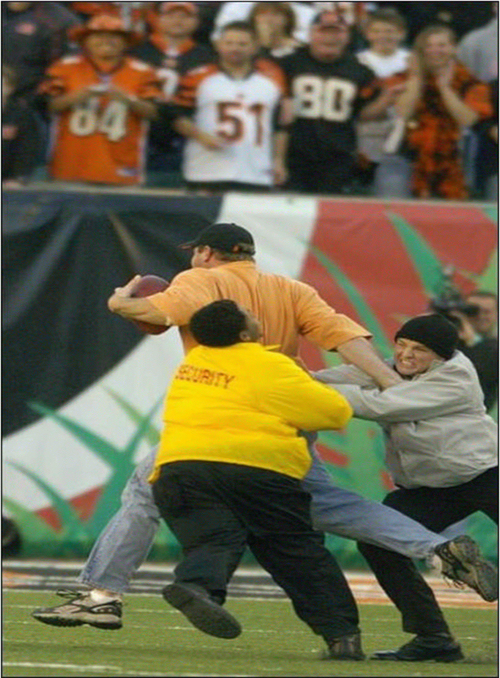 Bengals vs. Packers October 30, 2005: Fan Steals Ball From Brett Favre, News, Scores, Highlights, Stats, and Rumors