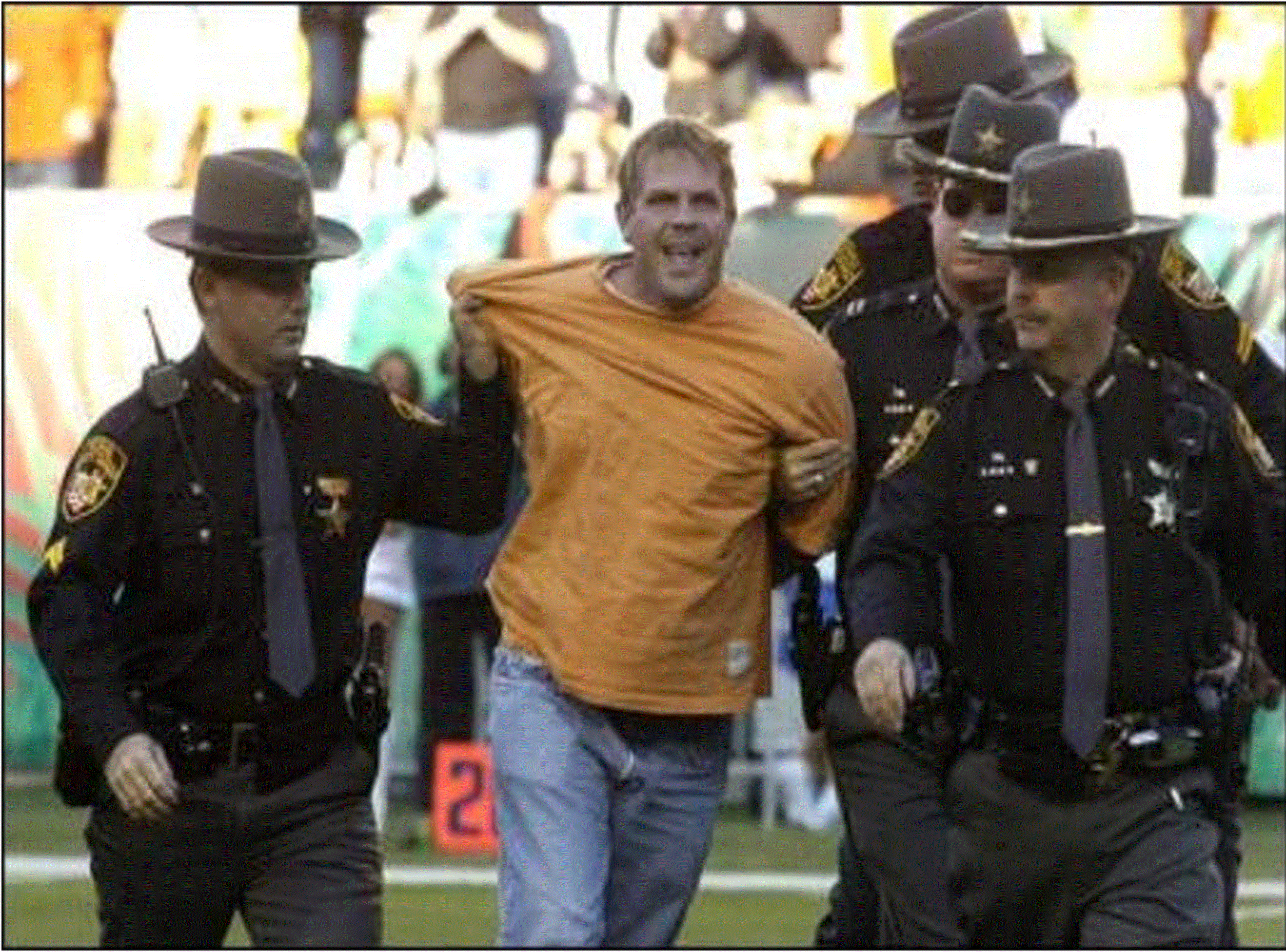 Bengals vs. Packers October 30, 2005: Fan Steals Ball From Brett Favre, News, Scores, Highlights, Stats, and Rumors