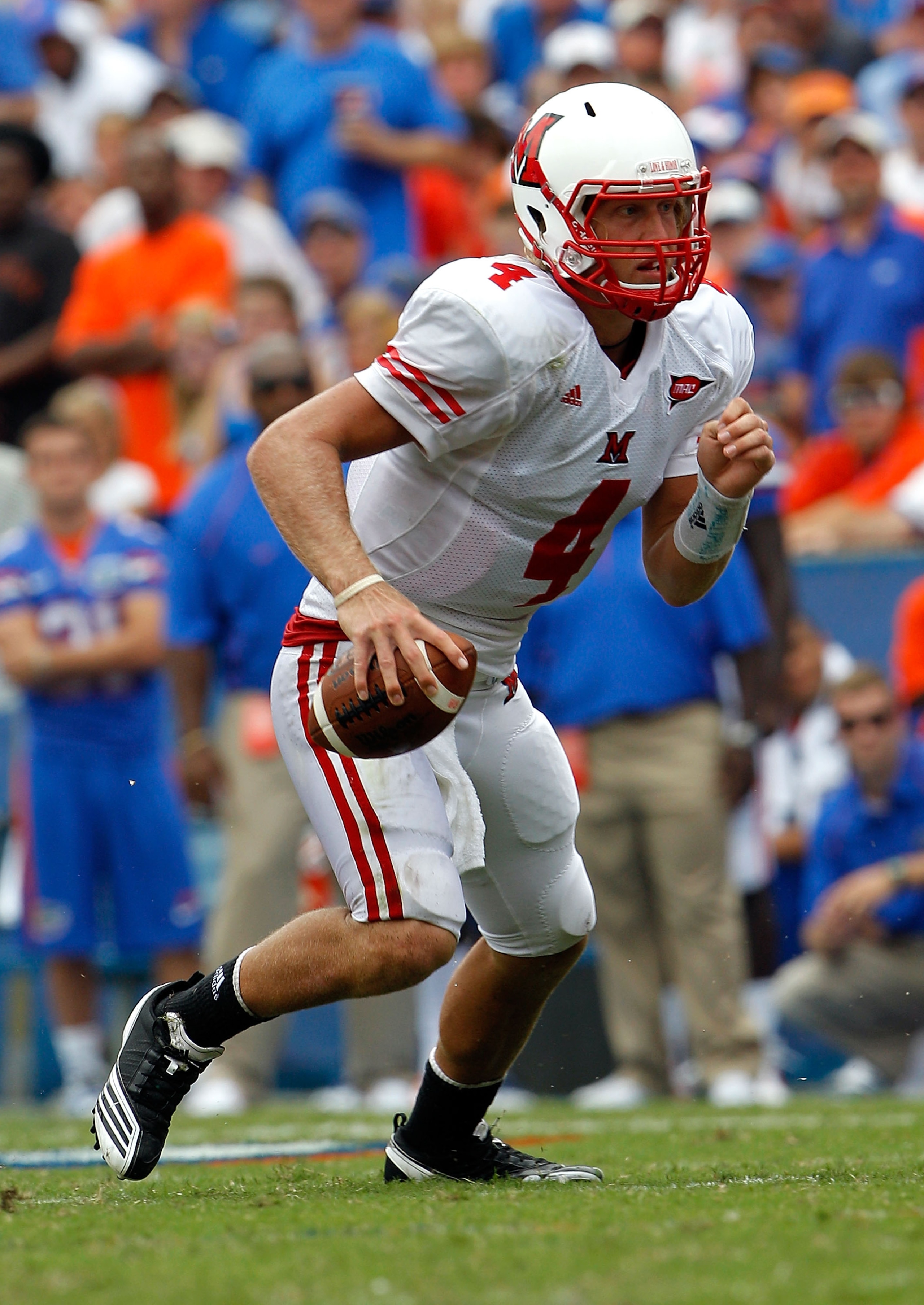 GAINESVILLE, FL - SEPTEMBER 04: Quarterback Zac Dysert #4 of the Miami University RedHawks runs against the Florida Gators at Ben Hill Griffin Stadium on September 4, 2010 in Gainesville, Florida. (Photo by Sam Greenwood/Getty Images) GAINESVILLE, FL - SEPTEMBER 04: Quarterback Zac Dysert #4 of the Miami University RedHawks runs against the Florida Gators at Ben Hill Griffin Stadium on September 4, 2010 in Gainesville, Florida. (Photo by Sam Greenwood/Getty Images)