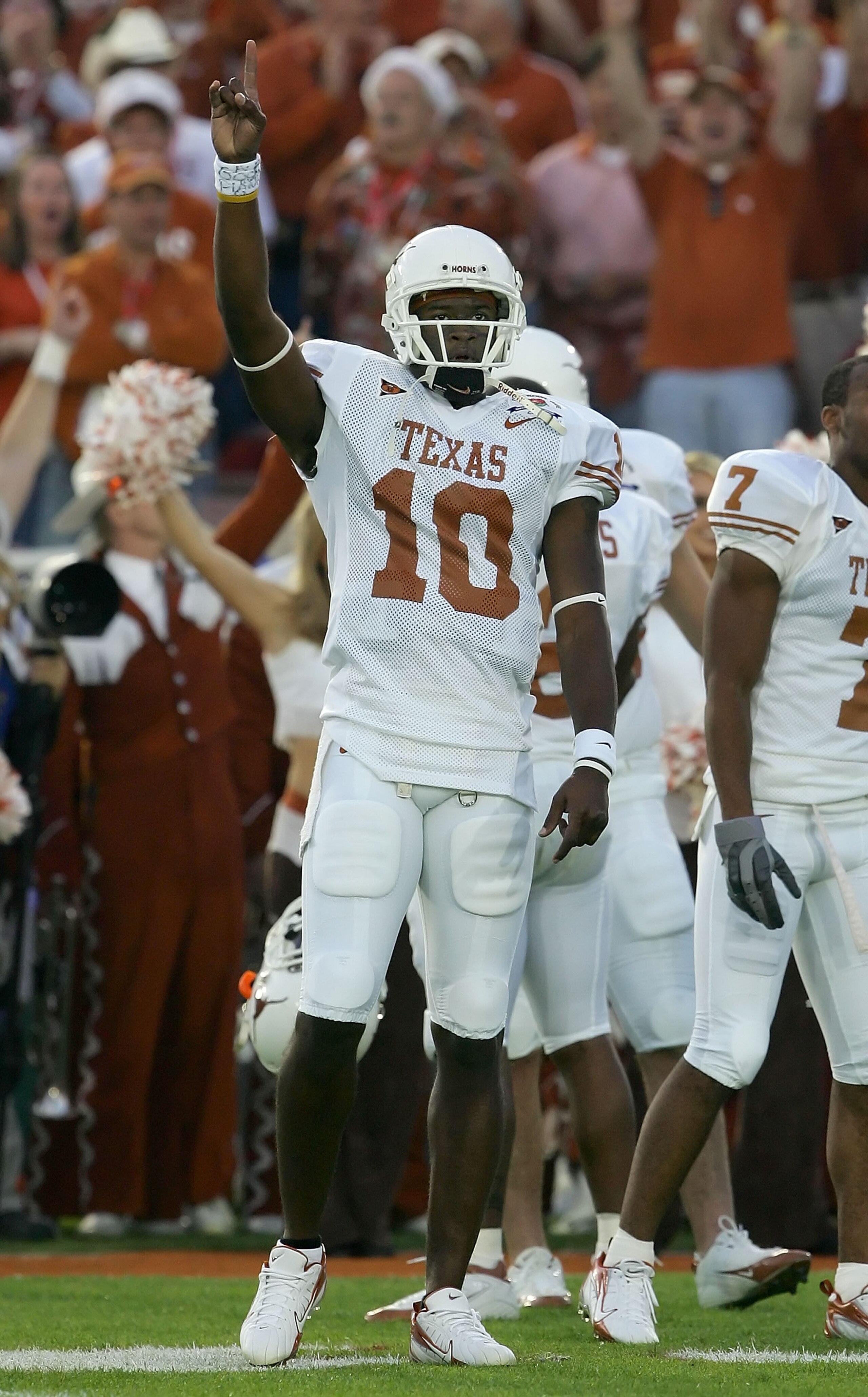 PASADENA, CA - JANUARY 04:  Quarterback Vince Young #10 of the Texas Longhorns stands on the field during warmups before the start of the BCS National Championship Rose Bowl Game against the USC Trojans at the Rose Bowl on January 4, 2006 in Pasadena, Cal