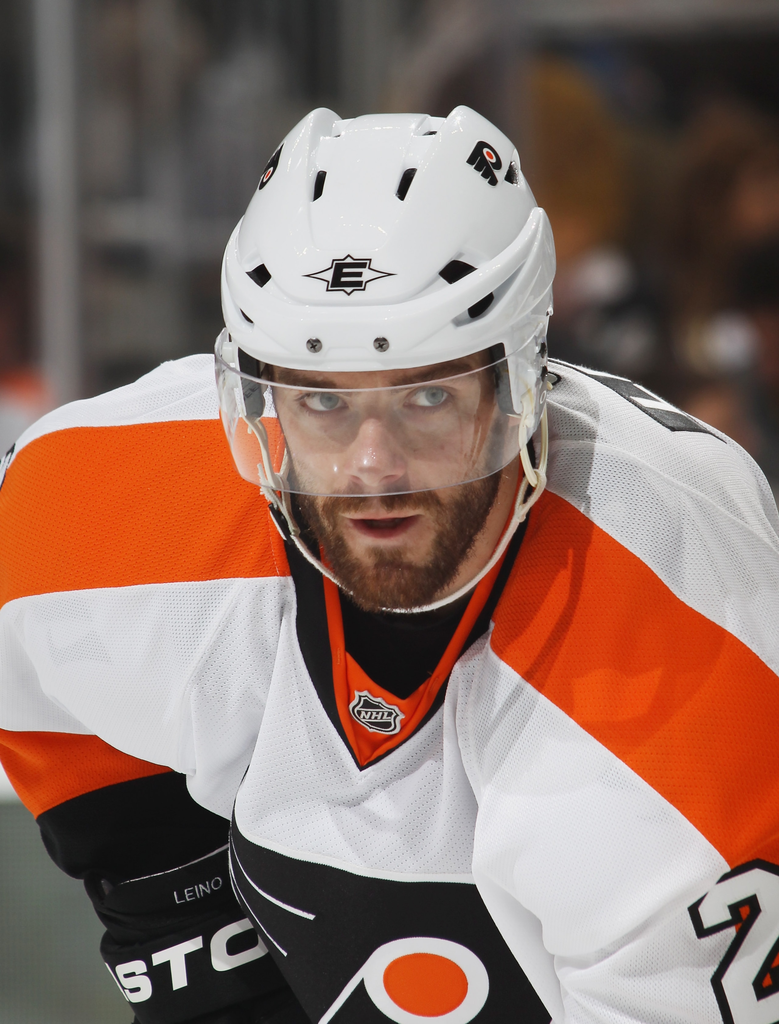 PITTSBURGH - OCTOBER 07: Ville Leino #22 of the Philadelphia Flyers skates against the Pittsburgh Penguins at the Consol Energy Center on October 7, 2010 in Pittsburgh, Pennsylvania.  (Photo by Bruce Bennett/Getty Images)