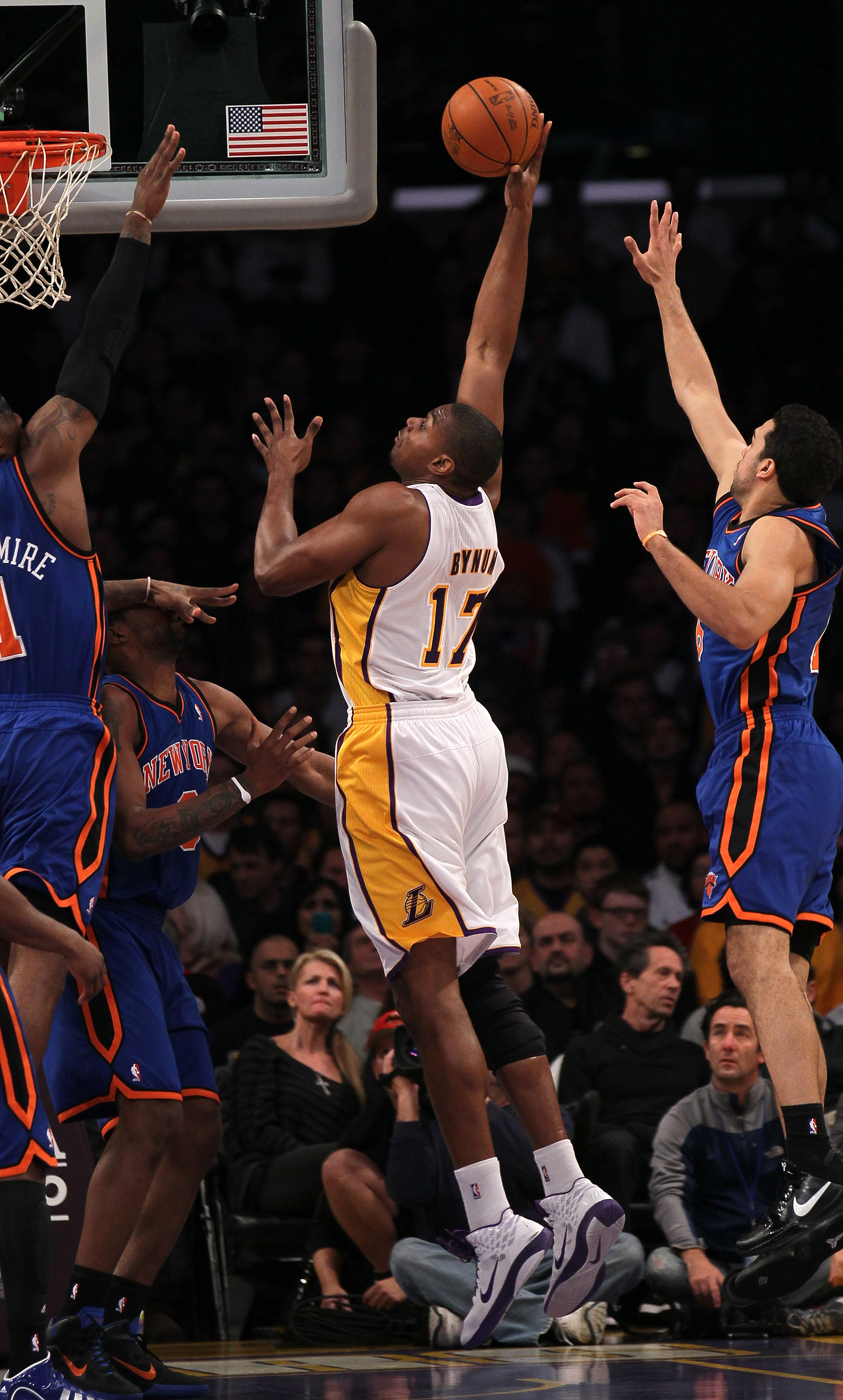 LOS ANGELES, CA - JANUARY 9: Andrew Bynum #17 of the Los Angeles Lakers shoots against the New York Knicks at Staples Center on January 9, 2011 in Los Angeles, California.  The Lakers won 109-87.   NOTE TO USER: User expressly acknowledges and agrees that