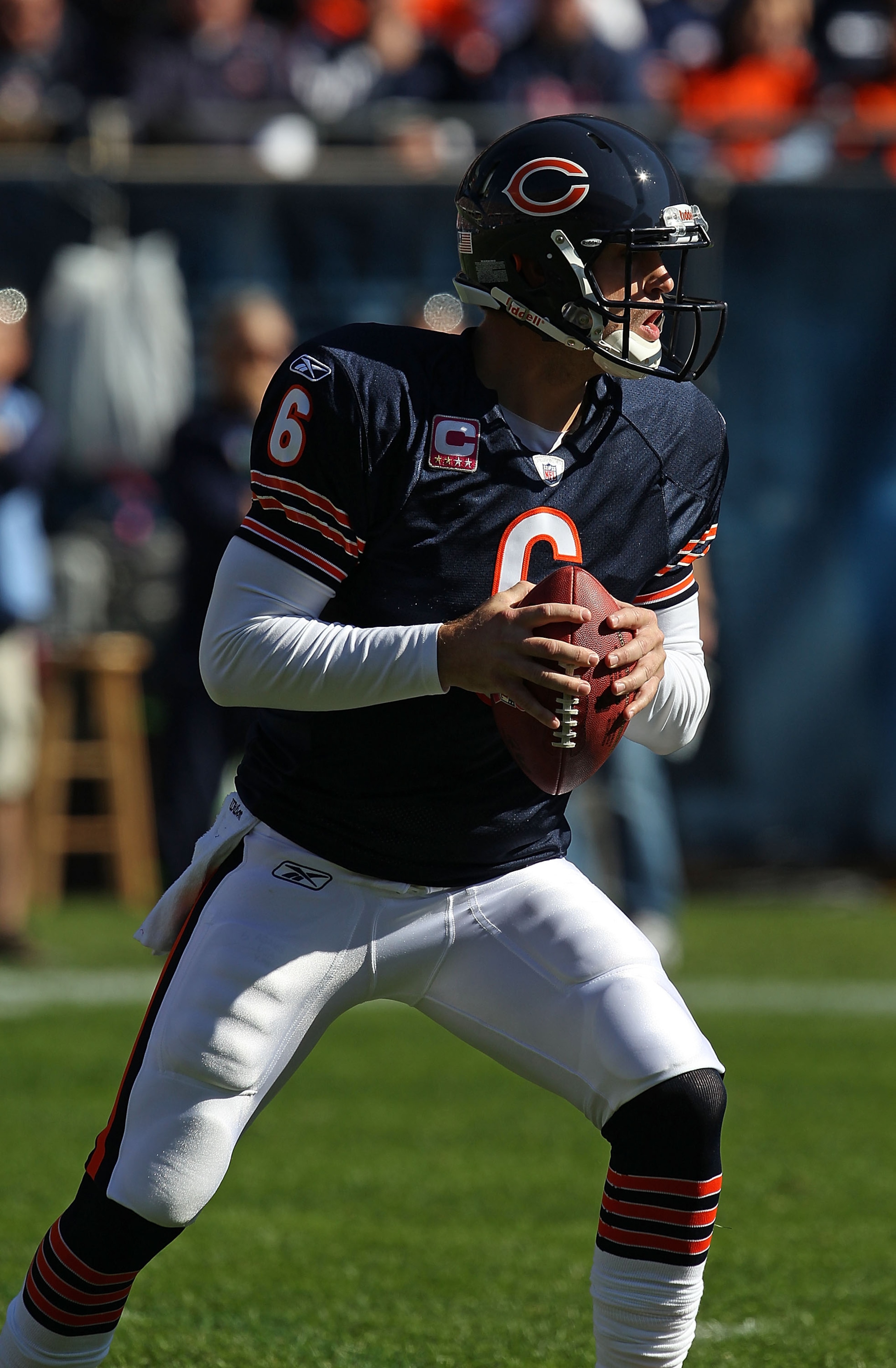 CHICAGO - OCTOBER 17: Jay Cutler #6 of the Chicago Bears looks for a receiver against the Seattle Seahawks at Soldier Field on October 17, 2010 in Chicago, Illinois. The Seahawks defeated the Bears 23-20. (Photo by Jonathan Daniel/Getty Images)