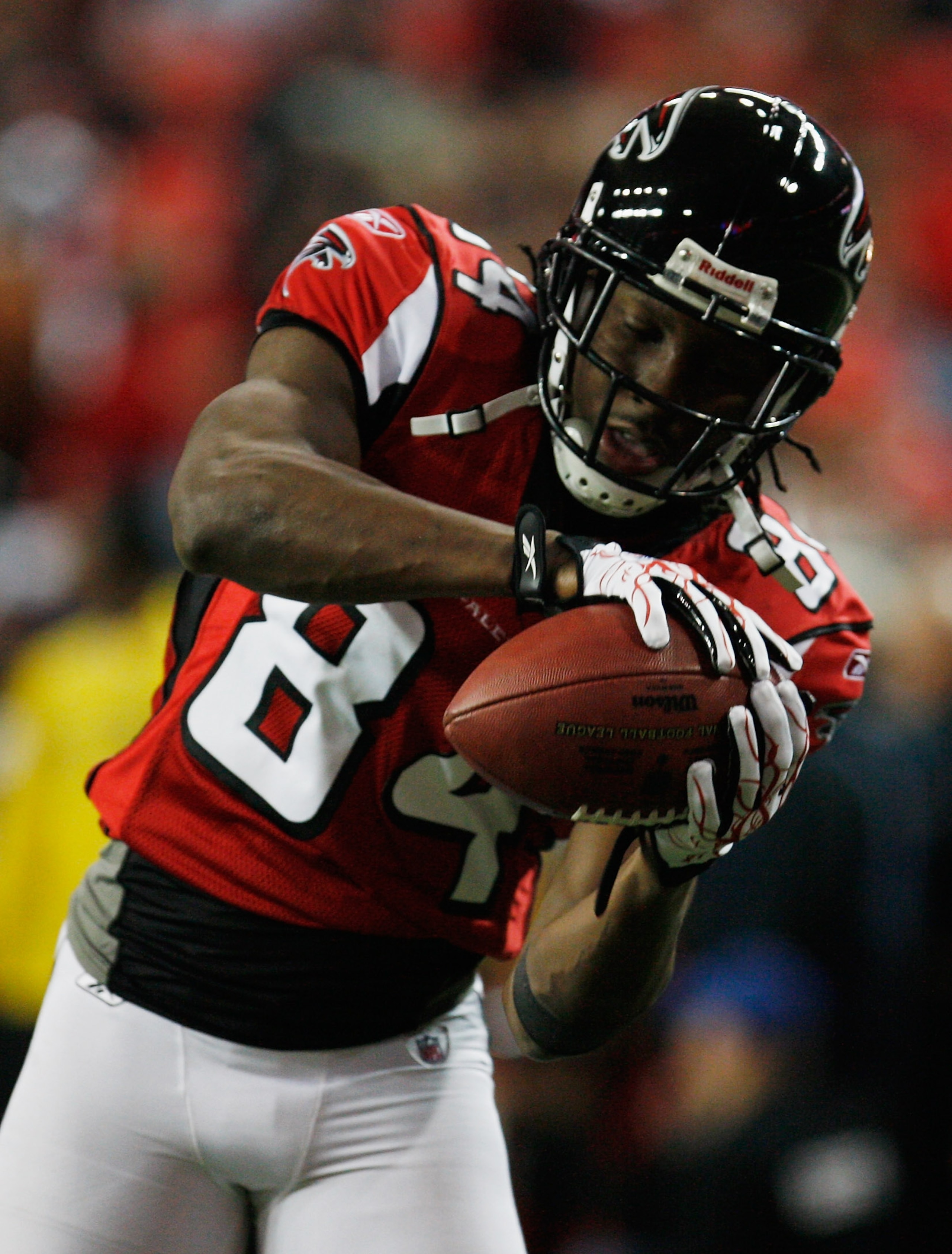ATLANTA, GA - DECEMBER 27: Roddy White #84 of the Atlanta Falcons catches a pass during warm-ups prior to the start of the game against the New Orleans Saints at the Georgia Dome on December 27, 2010 in Atlanta, Georgia. (Photo by Scott Halleran/Getty I ATLANTA, GA - DECEMBER 27: Roddy White #84 of the Atlanta Falcons catches a pass during warm-ups prior to the start of the game against the New Orleans Saints at the Georgia Dome on December 27, 2010 in Atlanta, Georgia. (Photo by Scott Halleran/Getty I
