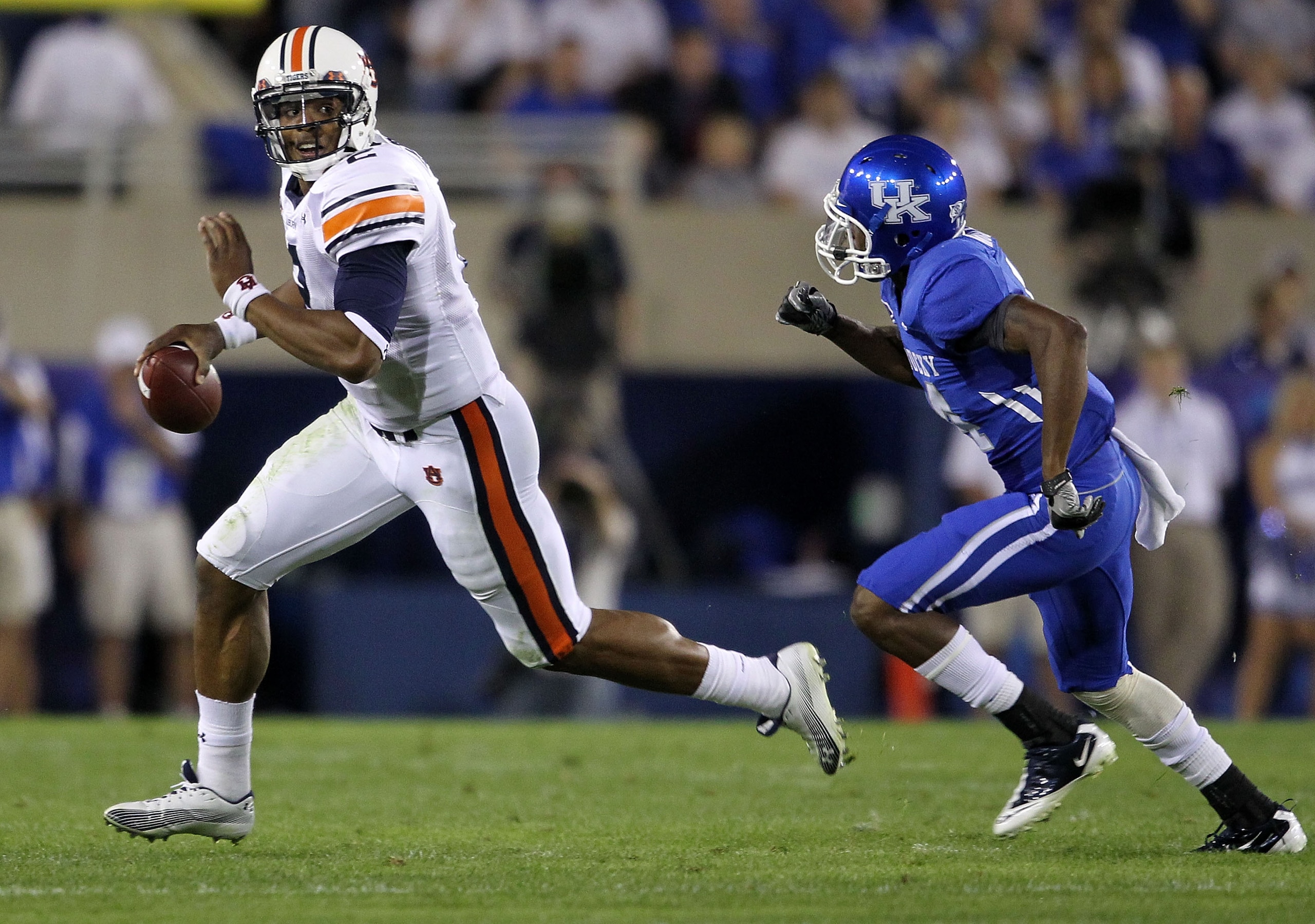 LEXINGTON, KY - OCTOBER 09: Cam Newton #2 of the Auburn Tigers runs with the ball during the SEC game against the Kentucky Wildcats at Commonwealth Stadium on October 9, 2010 in Lexington, Kentucky. (Photo by Andy Lyons/Getty Images) LEXINGTON, KY - OCTOBER 09: Cam Newton #2 of the Auburn Tigers runs with the ball during the SEC game against the Kentucky Wildcats at Commonwealth Stadium on October 9, 2010 in Lexington, Kentucky. (Photo by Andy Lyons/Getty Images)