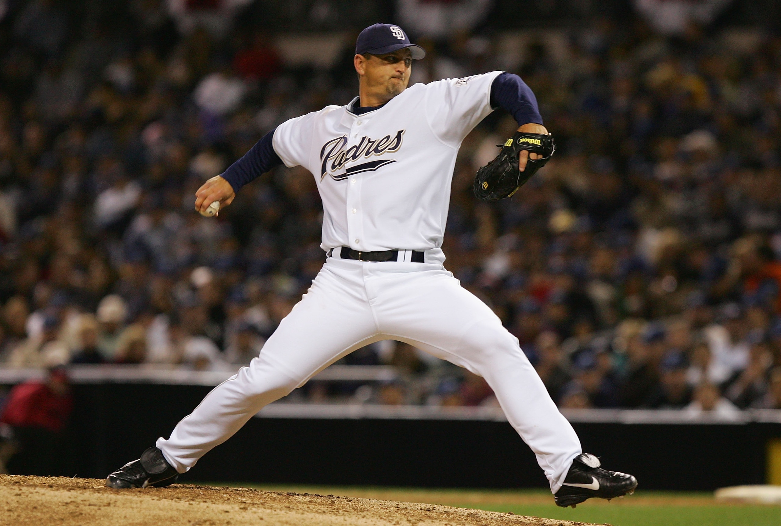 SAN DIEGO, CA - APRIL 7:  Trevor Hoffman #51 of the San Diego Padres pitches in relief against the Pittsburgh Pirates during the MLB game on April 7, 2005 at Petco Park in San Diego, California.  (Photo By Lisa Blumenfeld/Getty Images)