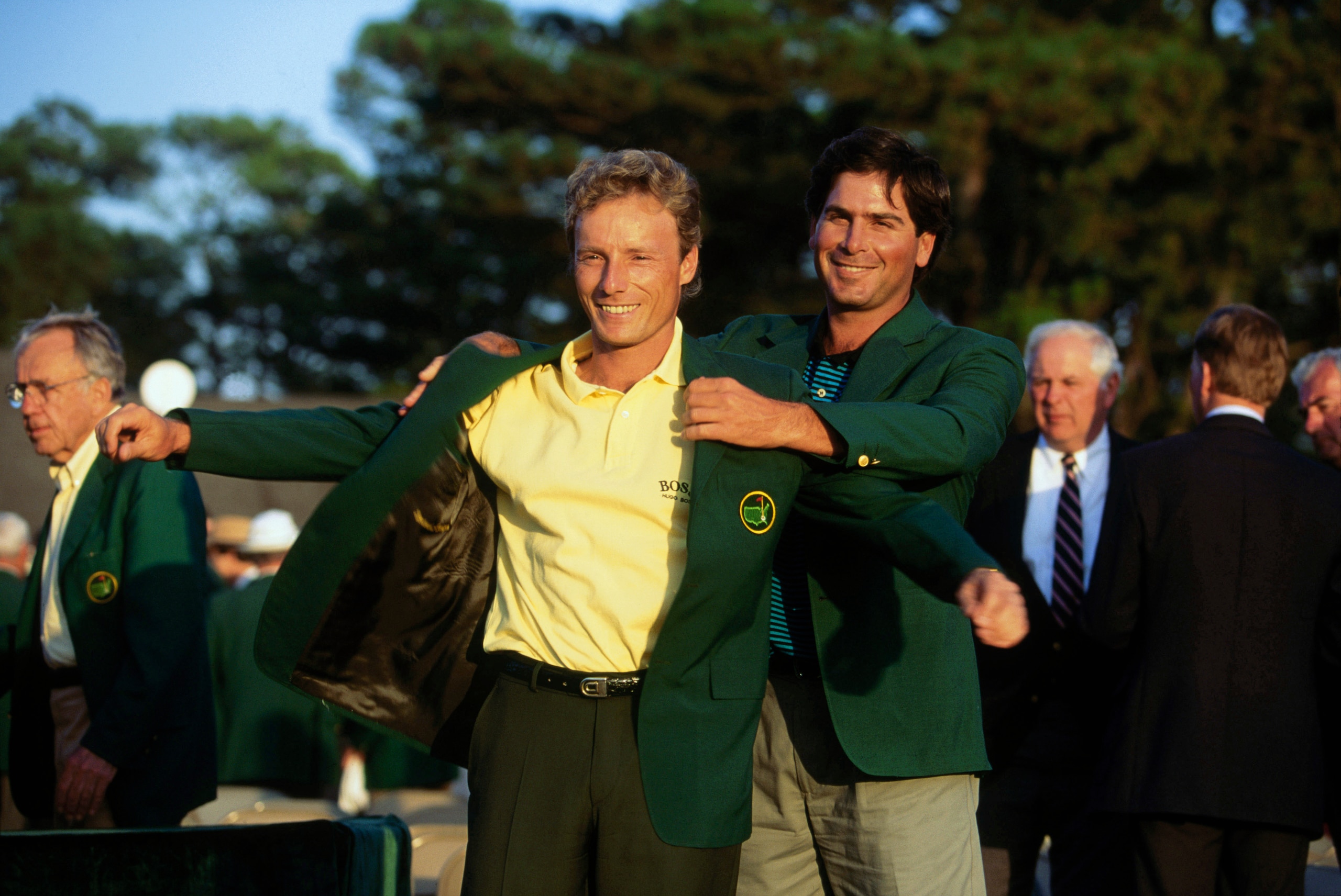 AUGUSTA,GA - APRIL 11: Bernhard Langer of Germany is presented with the green jacket by Fred Couples of USA after the final round of the Masters, held at The Augusta National Golf Club on April 11, 1993 in Augusta, Georgia. (Photo by David Cannon/Getty I AUGUSTA,GA - APRIL 11: Bernhard Langer of Germany is presented with the green jacket by Fred Couples of USA after the final round of the Masters, held at The Augusta National Golf Club on April 11, 1993 in Augusta, Georgia. (Photo by David Cannon/Getty I