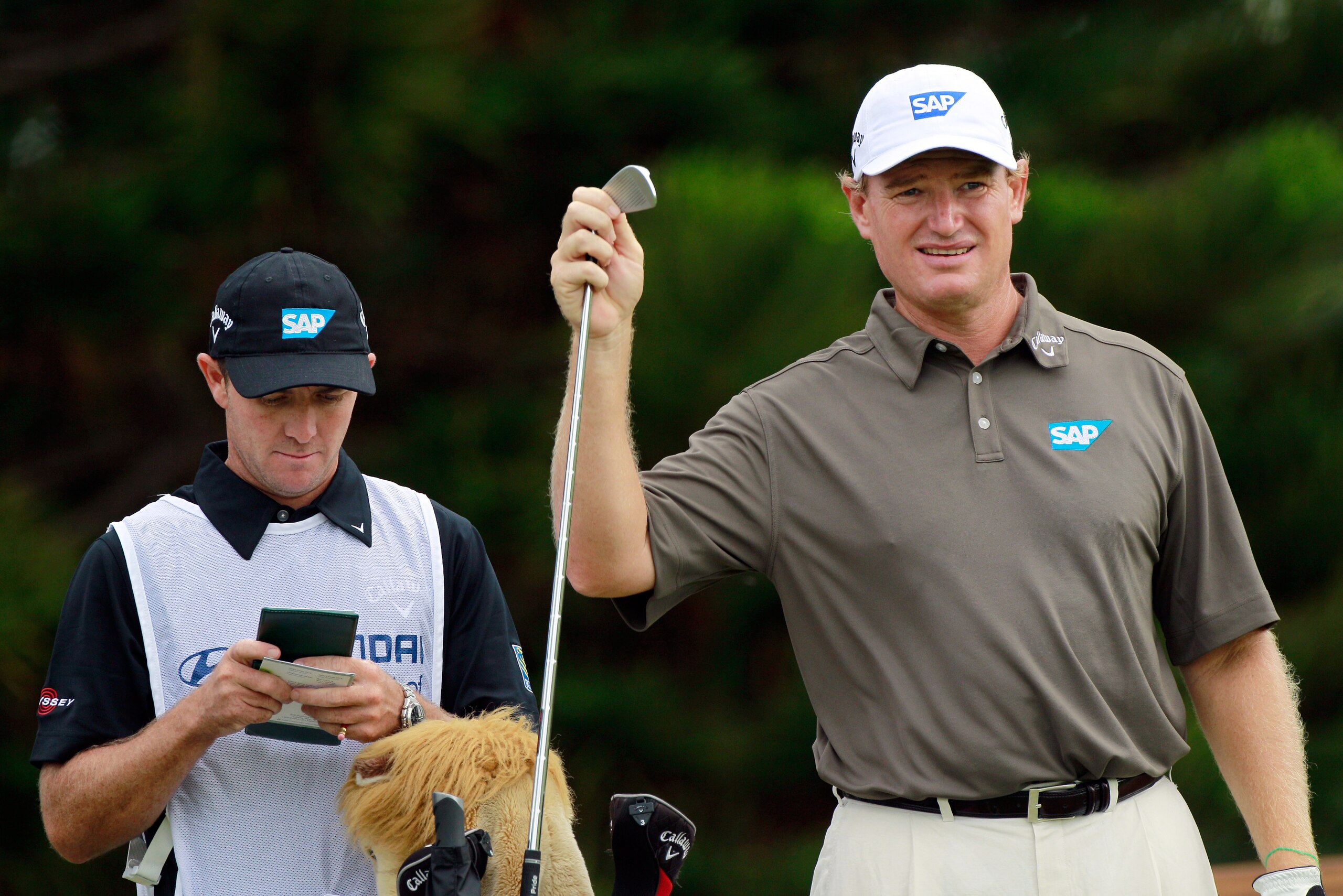 KAPALUA, HI - JANUARY 07: Ernie Els of South Africa looks over a shot on the 2nd hole during the second round of the Hyundai Tournament of Champions at the Plantation course on January 7, 2011 in Kapalua, Hawaii. (Photo by Sam Greenwood/Getty Images) KAPALUA, HI - JANUARY 07: Ernie Els of South Africa looks over a shot on the 2nd hole during the second round of the Hyundai Tournament of Champions at the Plantation course on January 7, 2011 in Kapalua, Hawaii. (Photo by Sam Greenwood/Getty Images)