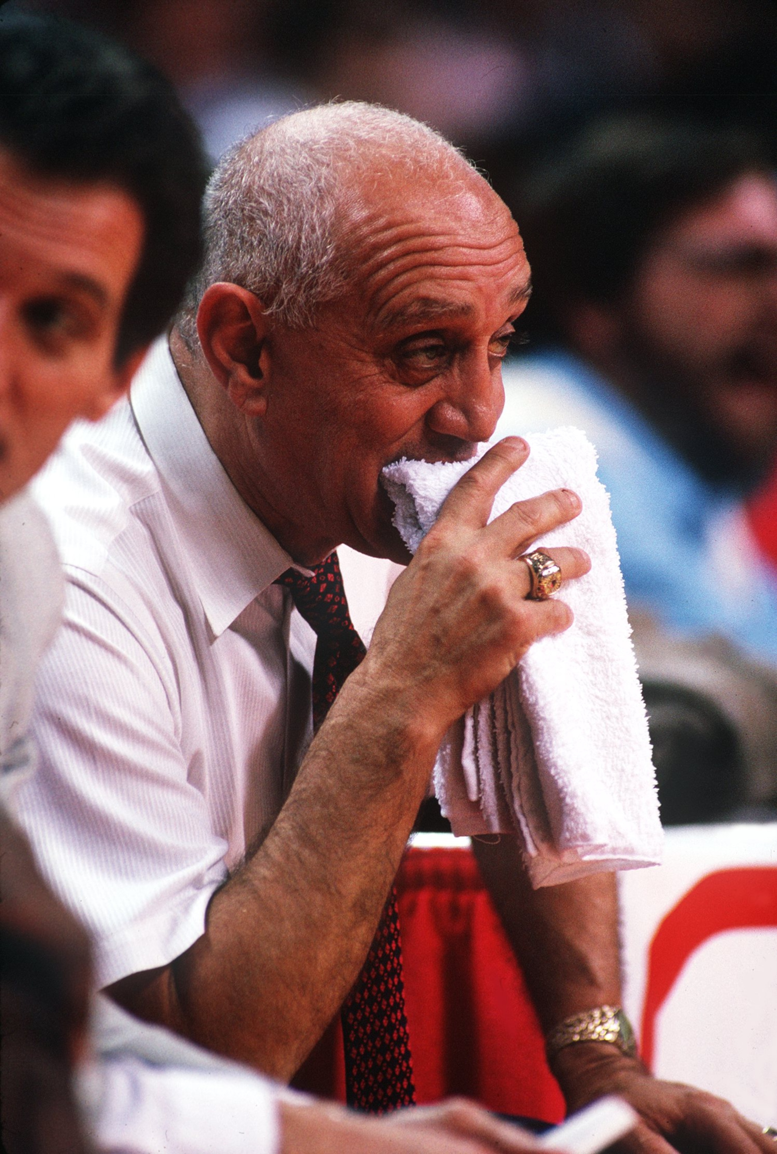 1989:  UNLV HEAD COACH JERRY TARKANIAN NERVOUSLY MUNCHES ON A TOWEL DURING A RUNNIN' REBELS GAME. Mandatory Credit: Tim Defrisco/ALLSPORT