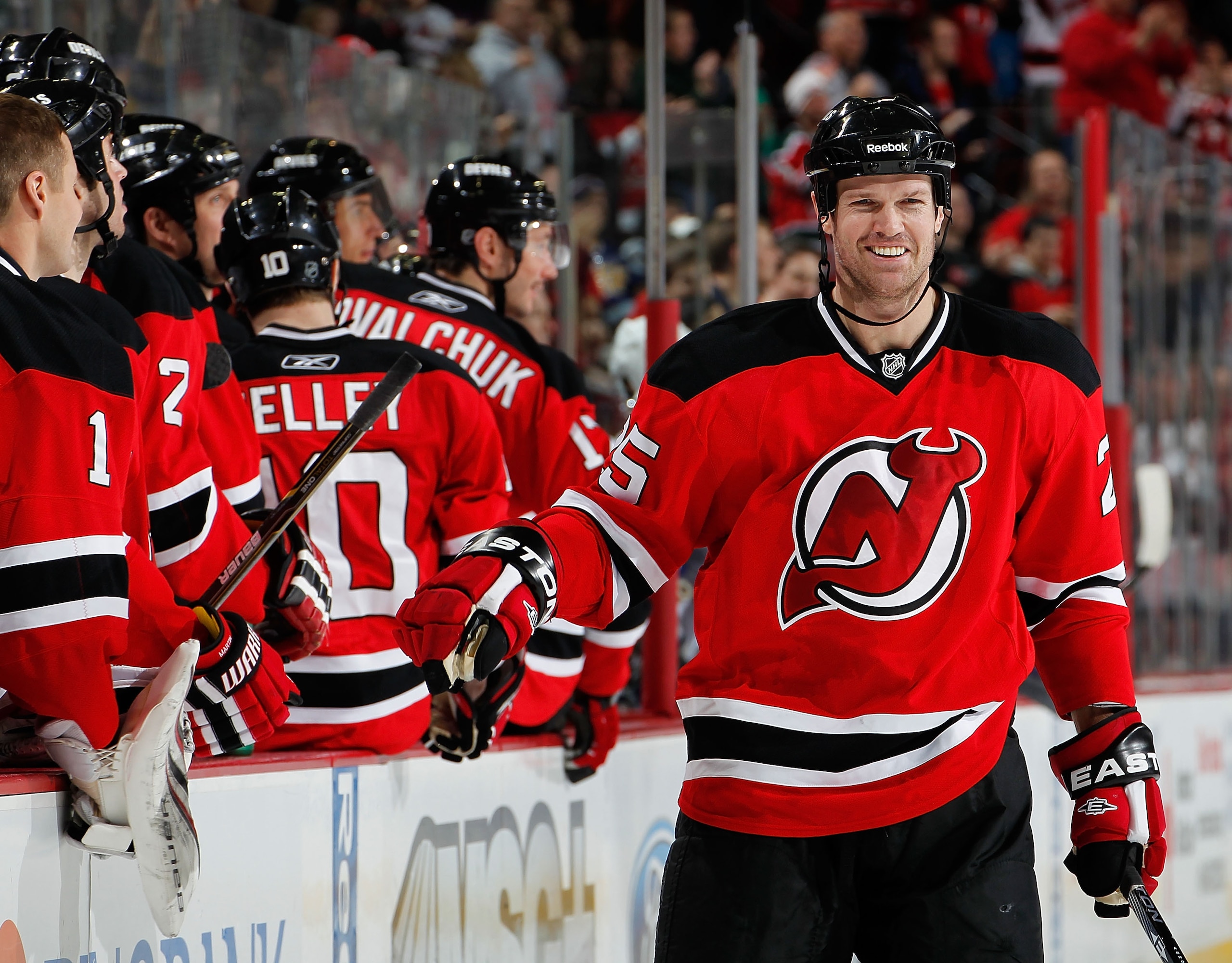 NEWARK, NJ - JANUARY 09: Jason Arnott #25 of the New Jersey Devils smiles after scoring a goal during an NHL hockey game against the Tampa Bay Lightning at the Prudential Center on January 9, 2011 in Newark, New Jersey.  (Photo by Paul Bereswill/Getty Ima