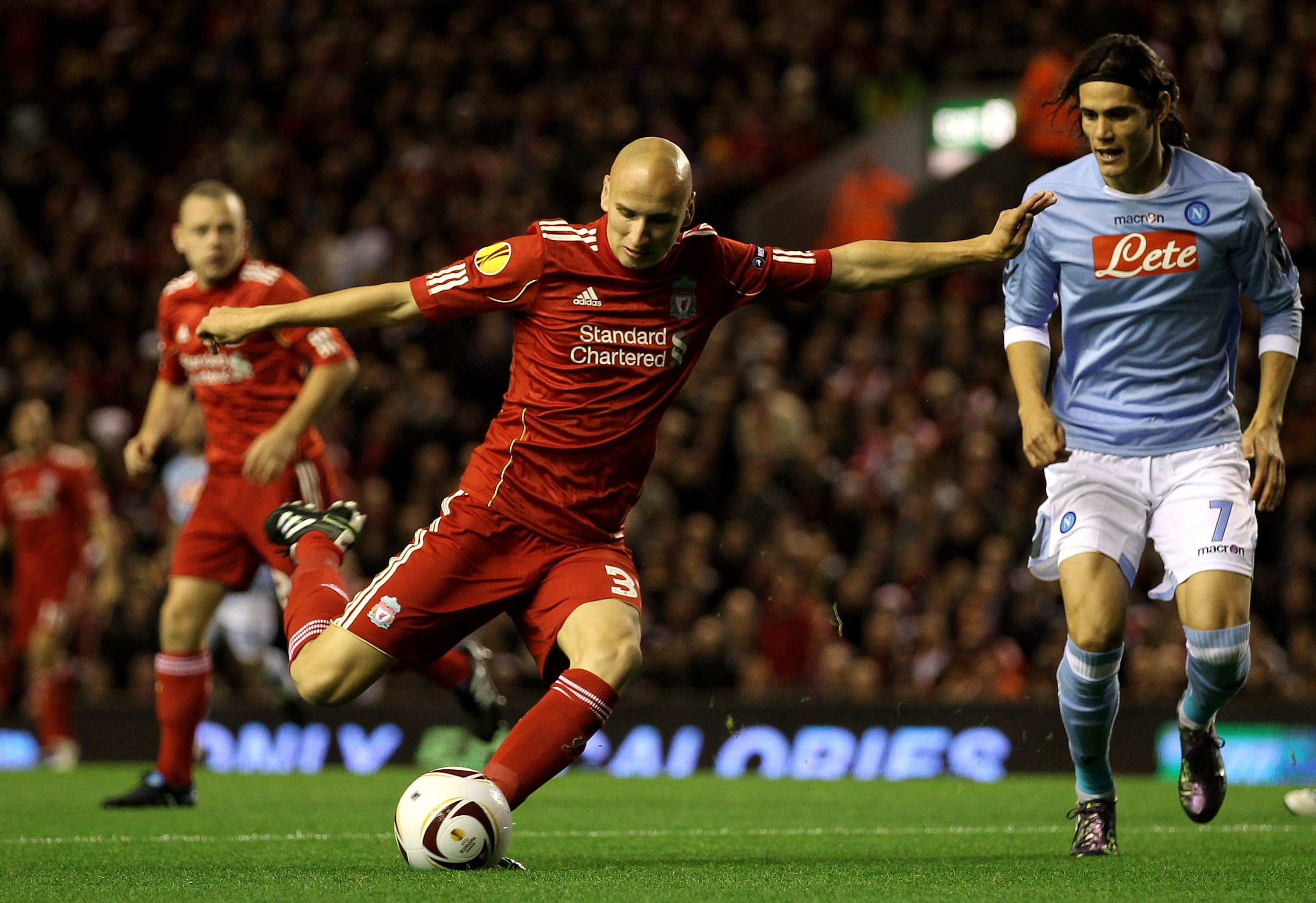 LIVERPOOL, ENGLAND - NOVEMBER 04: Jonjo Shelvey of Liverpool shoots at goal during the UEFA Europa League Group K match beteween Liverpool and SSC Napoli at Anfield on November 4, 2010 in Liverpool, England. (Photo by Clive Brunskill/Getty Images) LIVERPOOL, ENGLAND - NOVEMBER 04: Jonjo Shelvey of Liverpool shoots at goal during the UEFA Europa League Group K match beteween Liverpool and SSC Napoli at Anfield on November 4, 2010 in Liverpool, England. (Photo by Clive Brunskill/Getty Images)