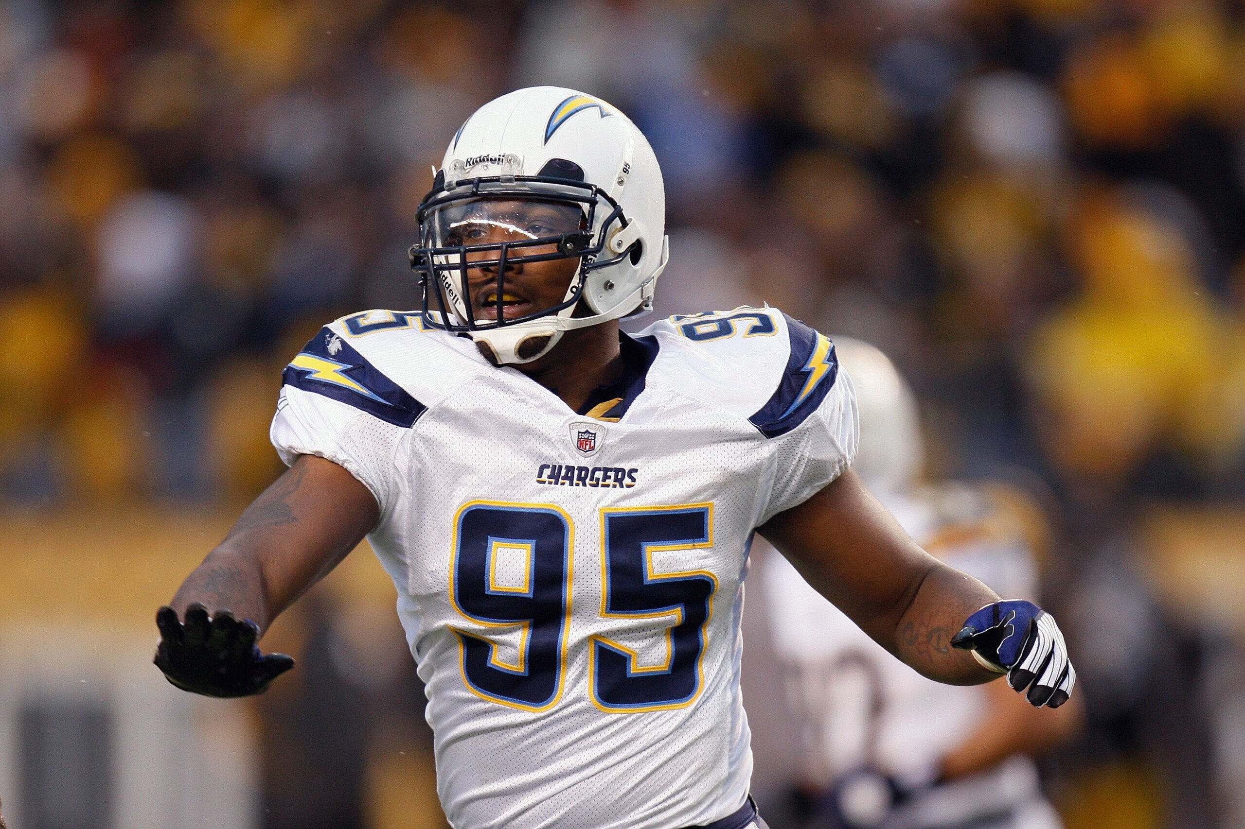 PITTSBURGH - NOVEMBER 16:  Shaun Phillips #95 of the San Diego Chargers looks on during the game against the Pittsburgh Steelers on November 16, 2008 at Heinz Field in Pittsburgh, Pennsylvania. (Photo by Gregory Shamus/Getty Images)