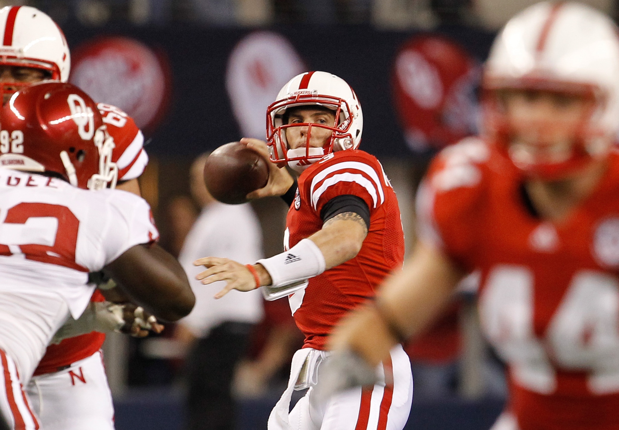 ARLINGTON, TX - DECEMBER 04:  Quarterback Taylor Martinez #3 of the Nebraska Cornhuskers looks for an open receiver against the Oklahoma Sooners at Cowboys Stadium on December 4, 2010 in Arlington, Texas.  (Photo by Tom Pennington/Getty Images)
