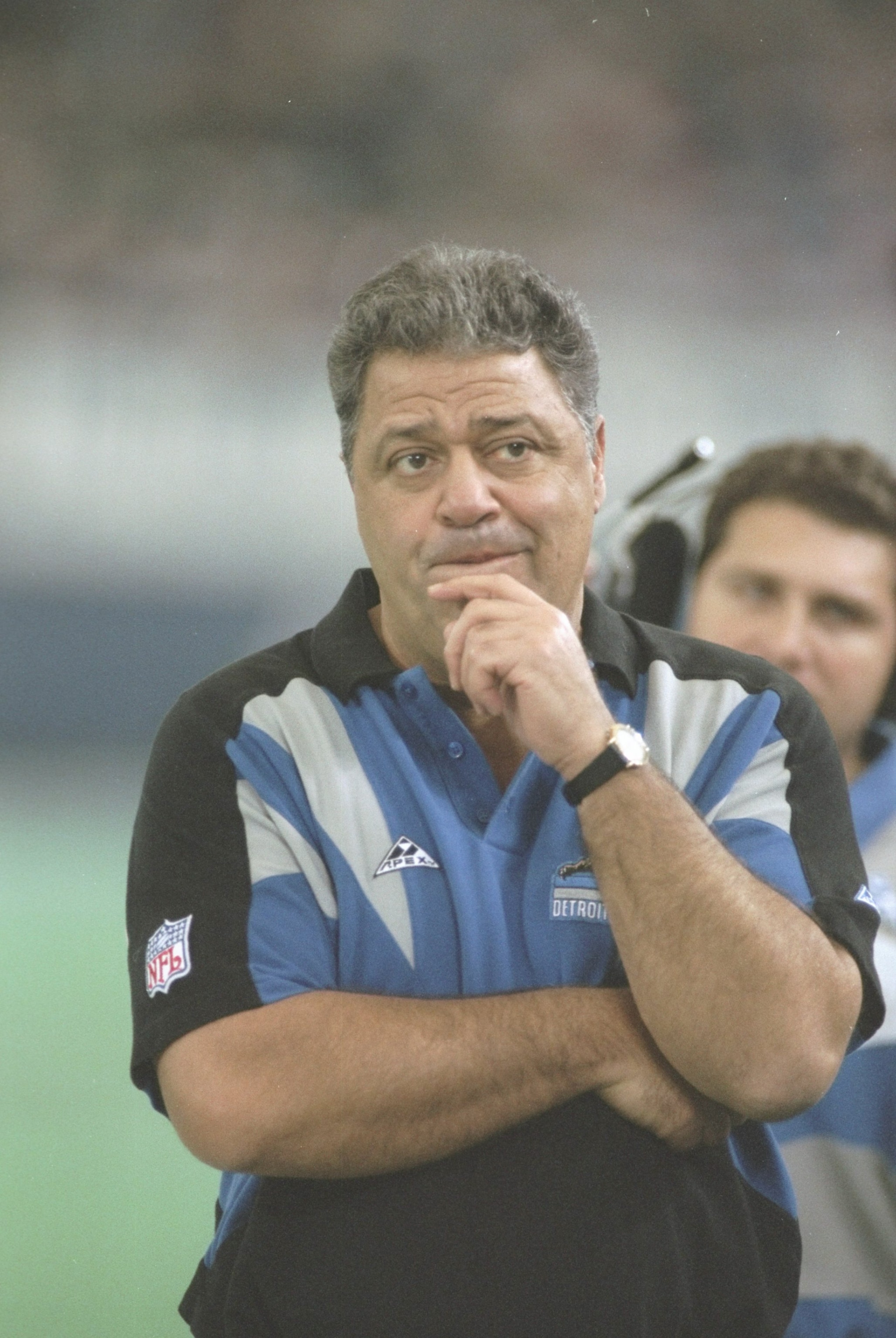 17 Dec 1994: Coach Wayne Fontes of the Detroit Lions watches his players during a game against the Minnesota Vikings at the Pontiac Silverdome in Pontiac, Michigan. The Lions won the game 41-19. 17 Dec 1994: Coach Wayne Fontes of the Detroit Lions watches his players during a game against the Minnesota Vikings at the Pontiac Silverdome in Pontiac, Michigan. The Lions won the game 41-19.