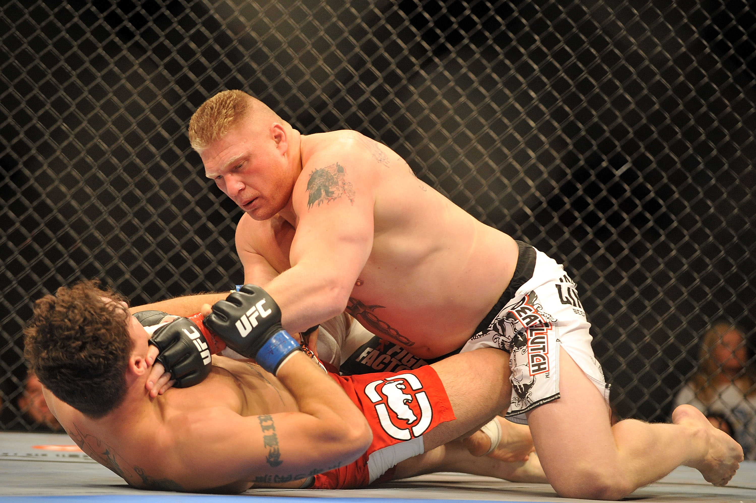 UFC champ Brock Lesnar toots his own horn to open Vikings vs