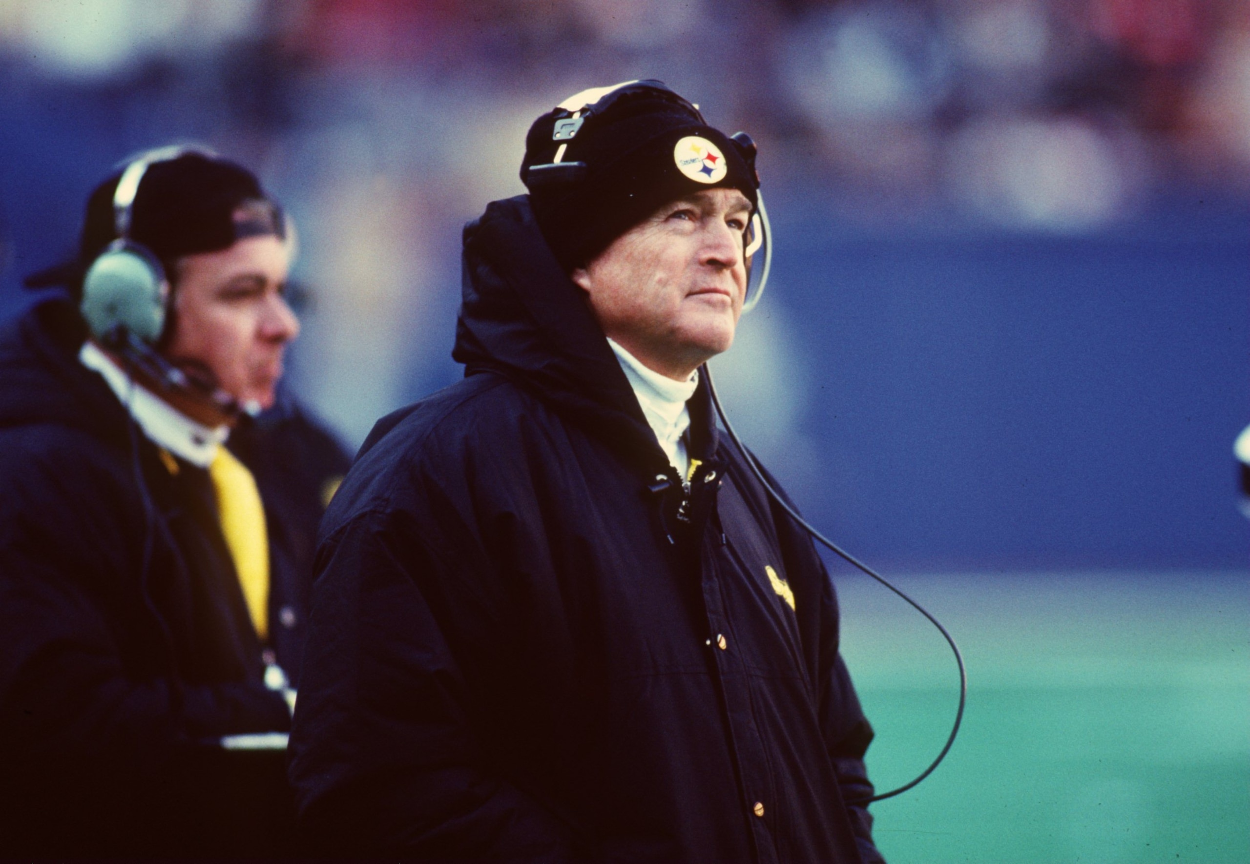 UNDATED:  HEAD COACH CHUCK NOLL OF THE PITTSBURGH STEELERS ON THE SIDELINES DURING HIS 200TH CAREER WIN (OVER THE PATRIOTS) AT THREE RIVERS STADIUM IN PITTSBURGH, PENNSYLVANIA. Mandatory Credit: Rick Stewart/ALLSPORT