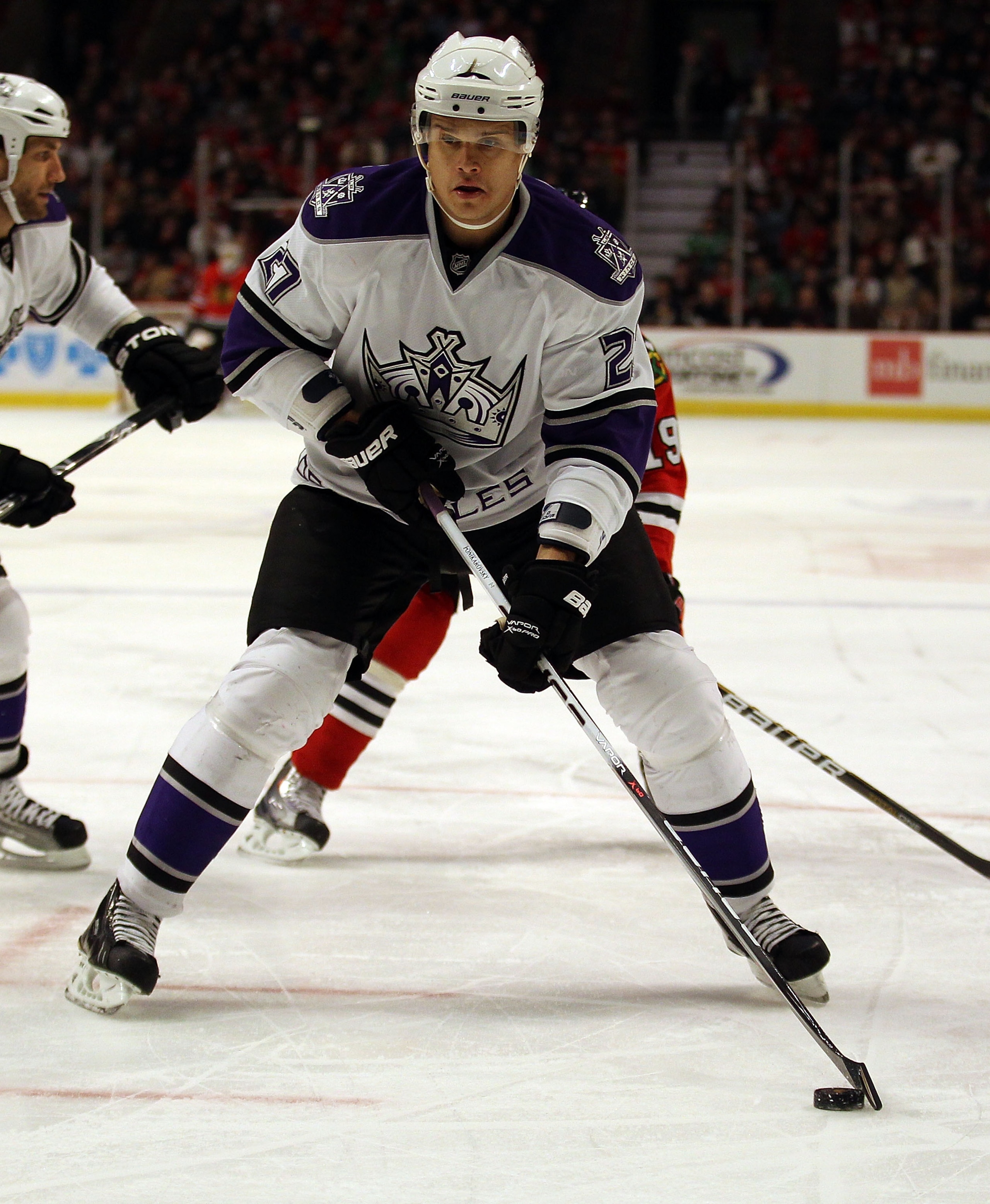 CHICAGO, IL - DECEMBER 19: Alexei Ponikarovsky #27 of the Los Angeles Kings controls the puck against the Chicago Blackhawks at the United Center on December 19, 2010 in Chicago, Illinois. The Blackhawks defeated the Kings 3-2. (Photo by Jonathan Daniel/G CHICAGO, IL - DECEMBER 19: Alexei Ponikarovsky #27 of the Los Angeles Kings controls the puck against the Chicago Blackhawks at the United Center on December 19, 2010 in Chicago, Illinois. The Blackhawks defeated the Kings 3-2. (Photo by Jonathan Daniel/G